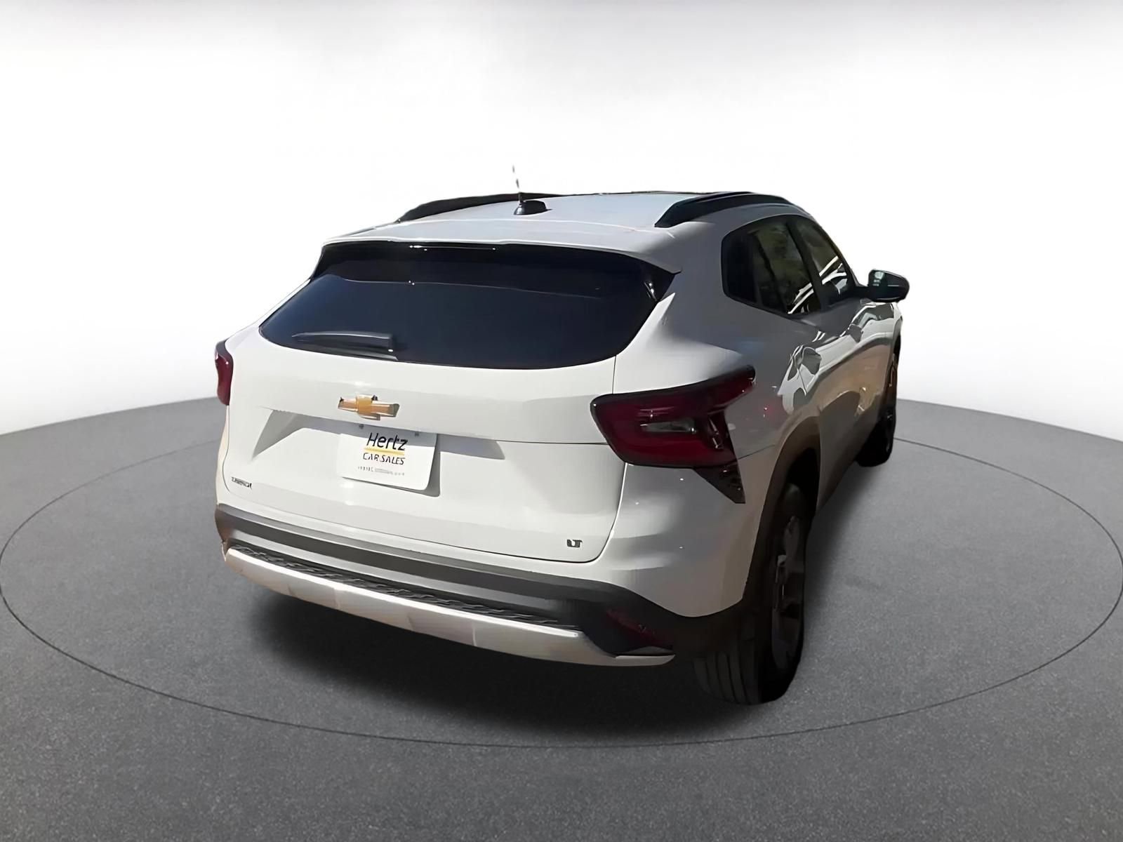 Thumbnail: 2025 Chevrolet Trax - 14