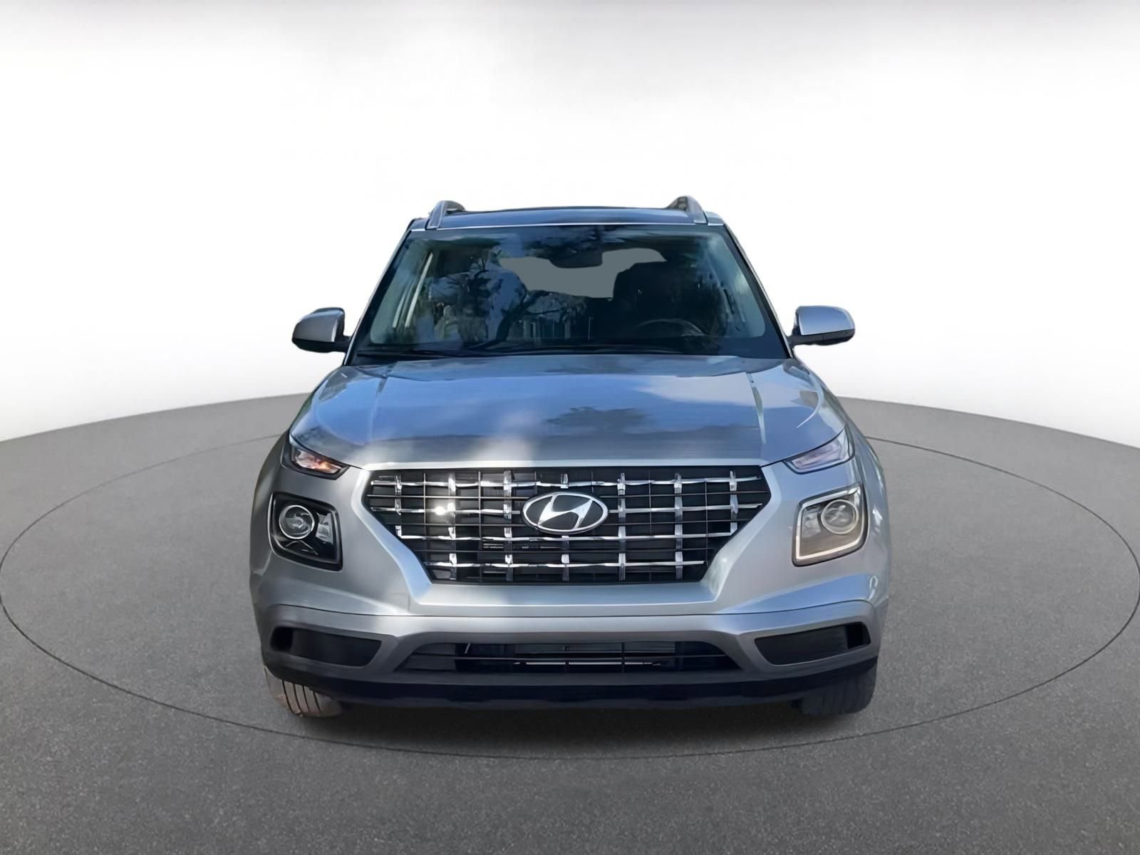 Thumbnail: 2025 Hyundai Venue - 4