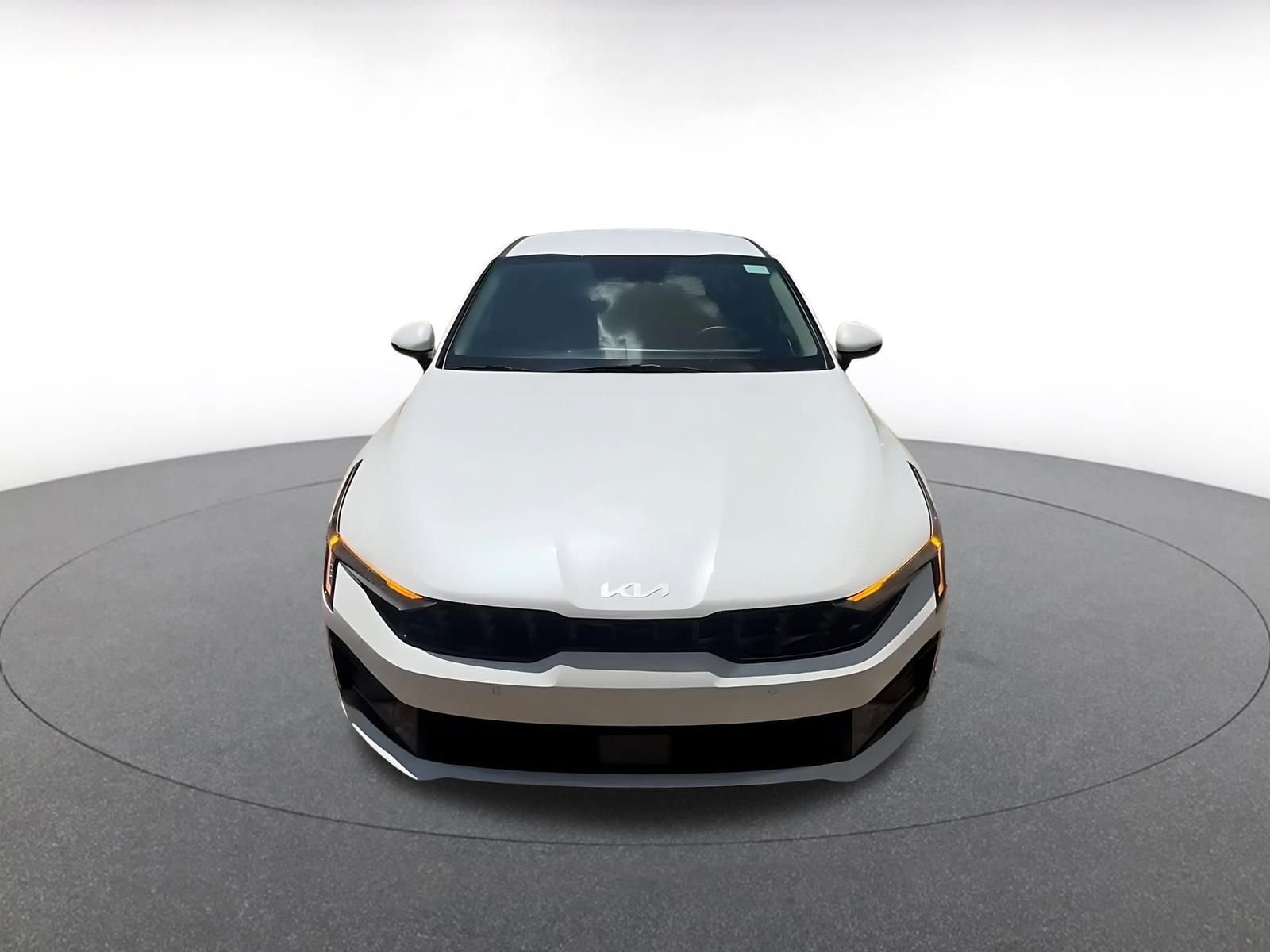 Thumbnail: 2025 Kia K5 - 4