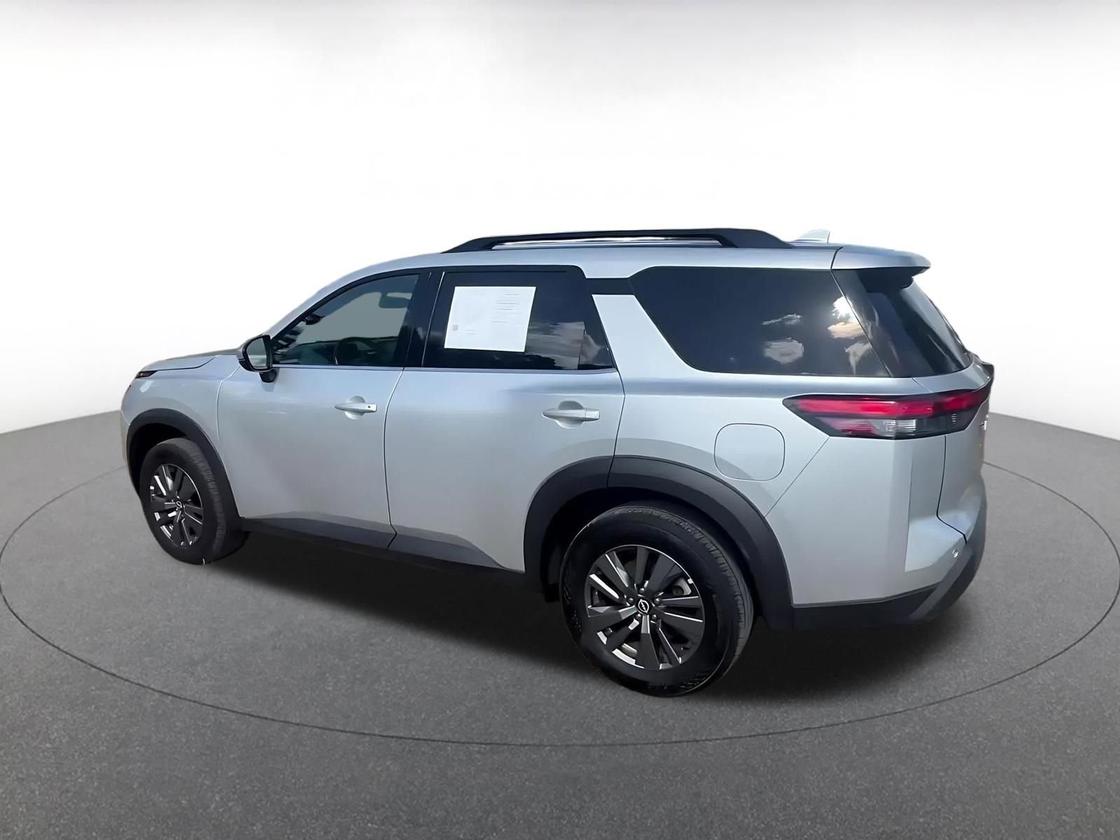 Thumbnail: 2025 Nissan Pathfinder - 10