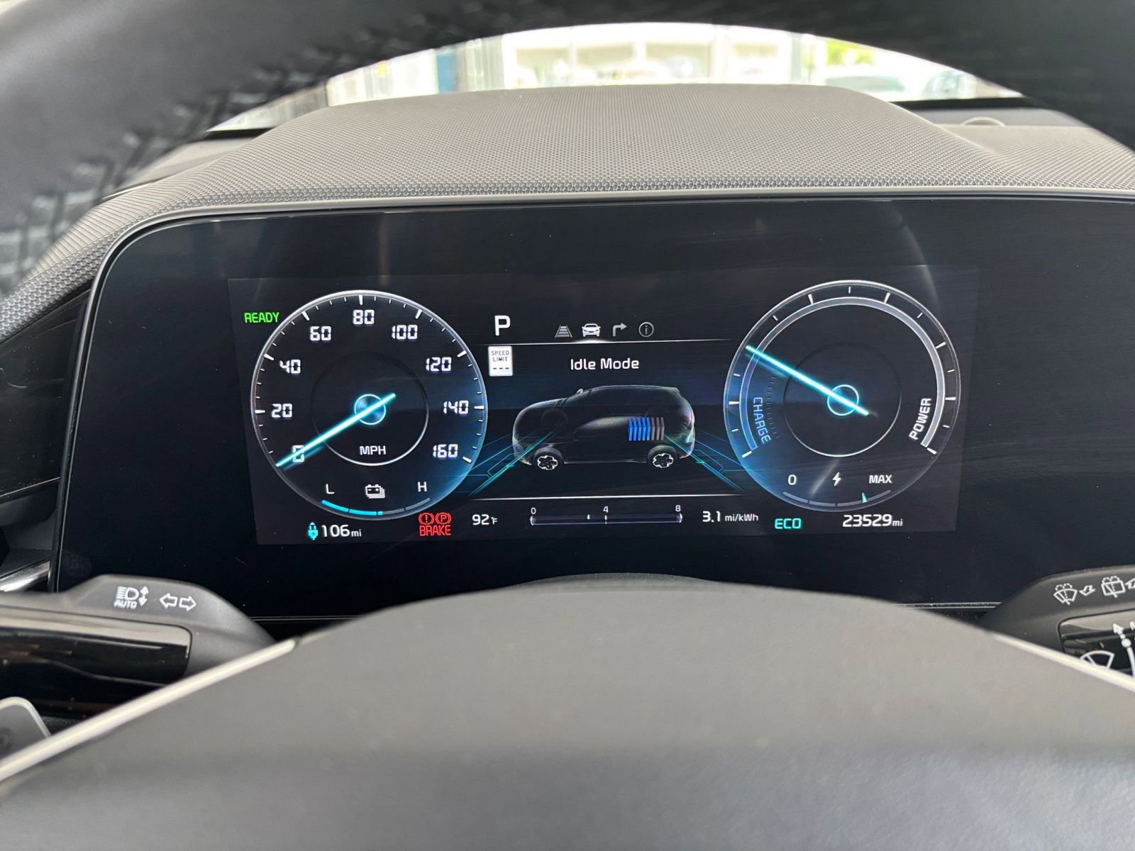 Thumbnail: 2023 Kia Niro - 18