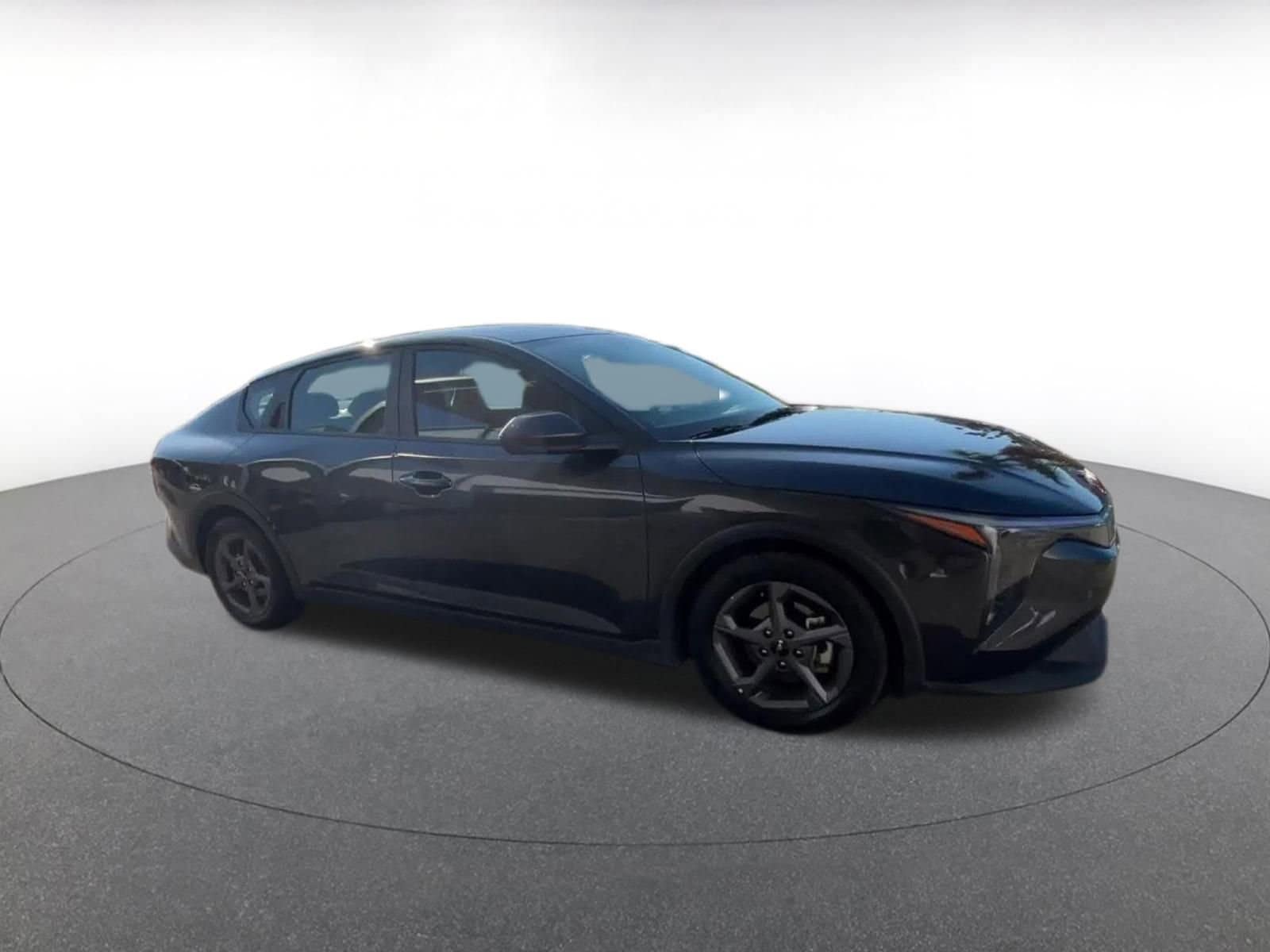 Thumbnail: 2025 Kia K4 - 1