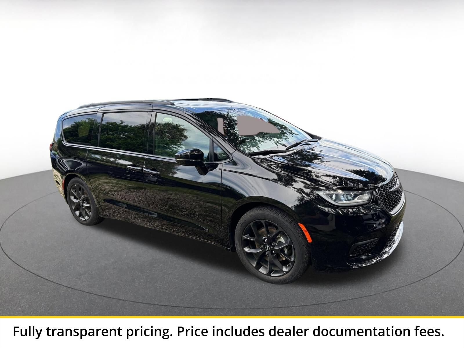 Thumbnail: 2025 Chrysler Pacifica - 1