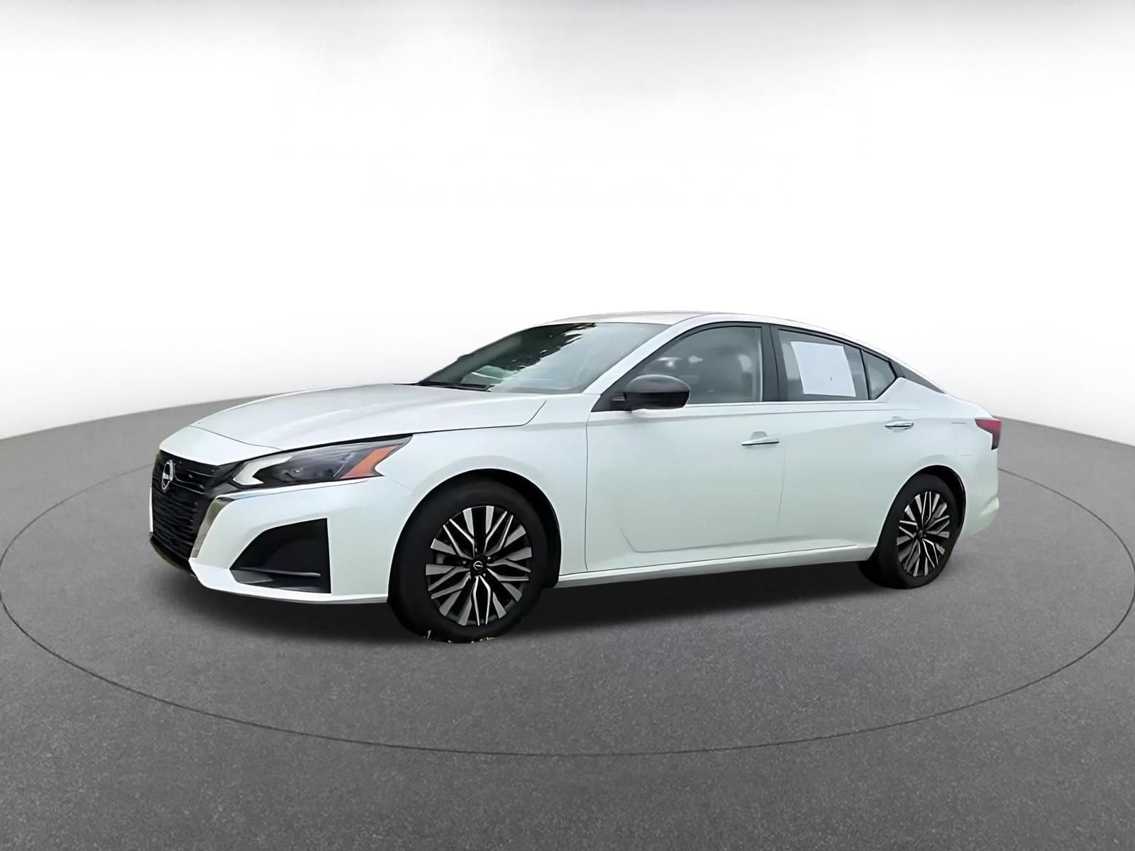 Thumbnail: 2025 Nissan Altima - 7