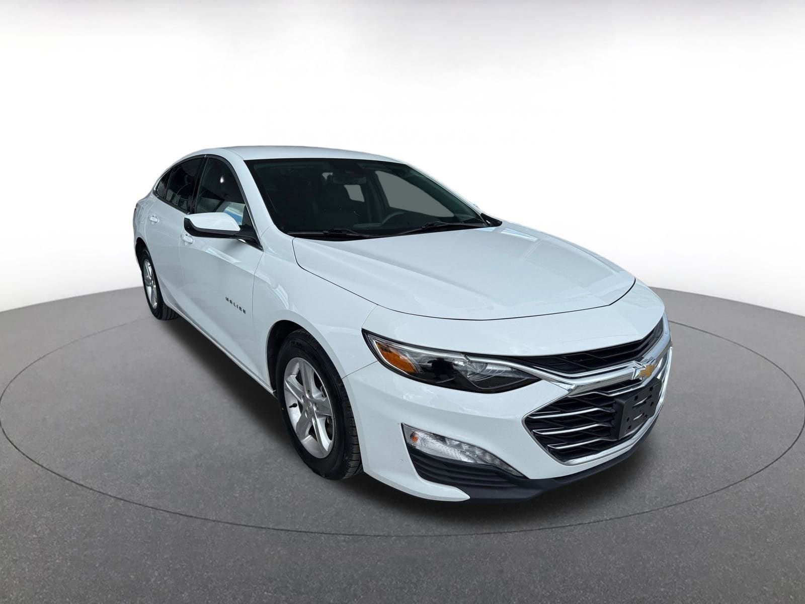Thumbnail: 2024 Chevrolet Malibu - 1