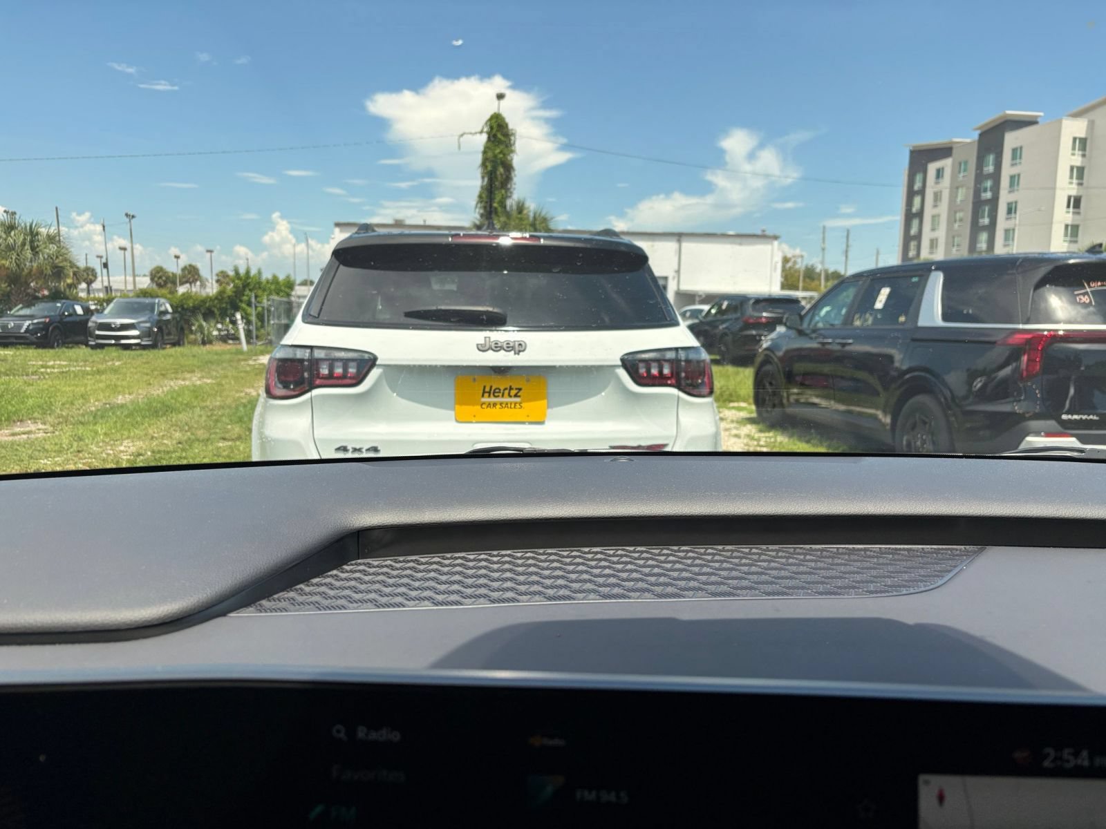 Thumbnail: 2026 Kia Carnival - 14