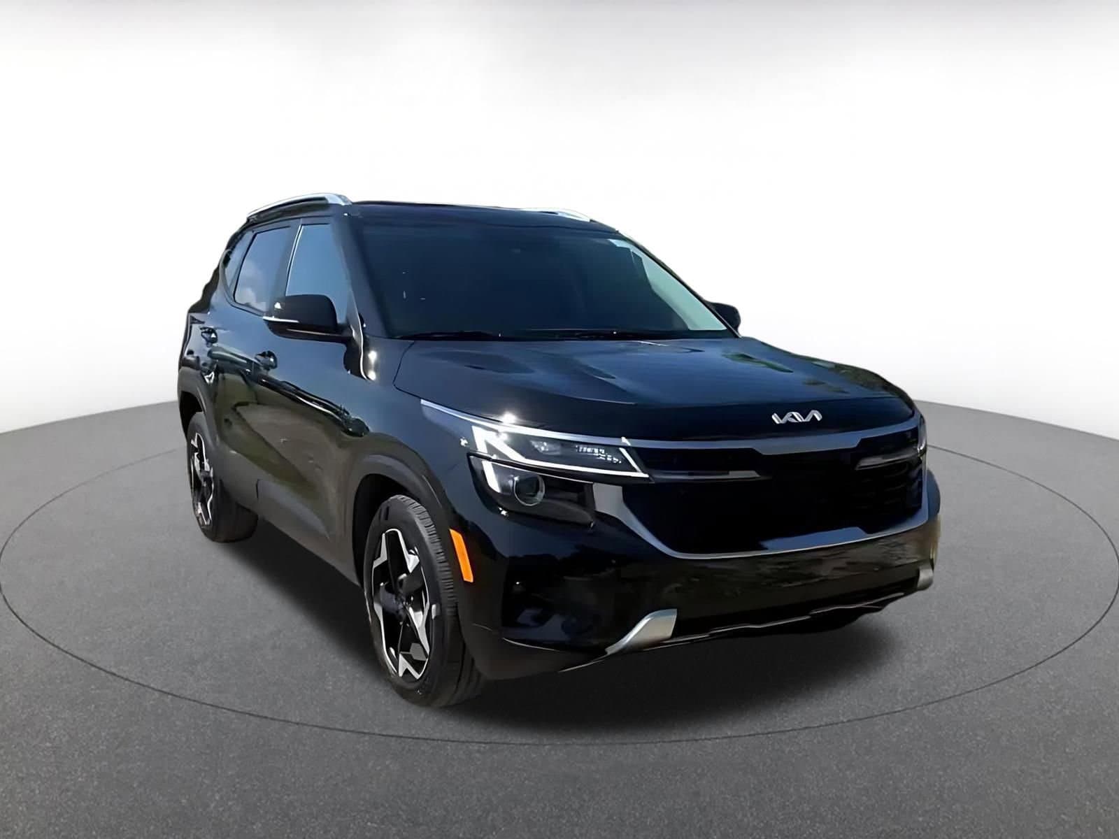 Thumbnail: 2025 Kia Seltos - 3