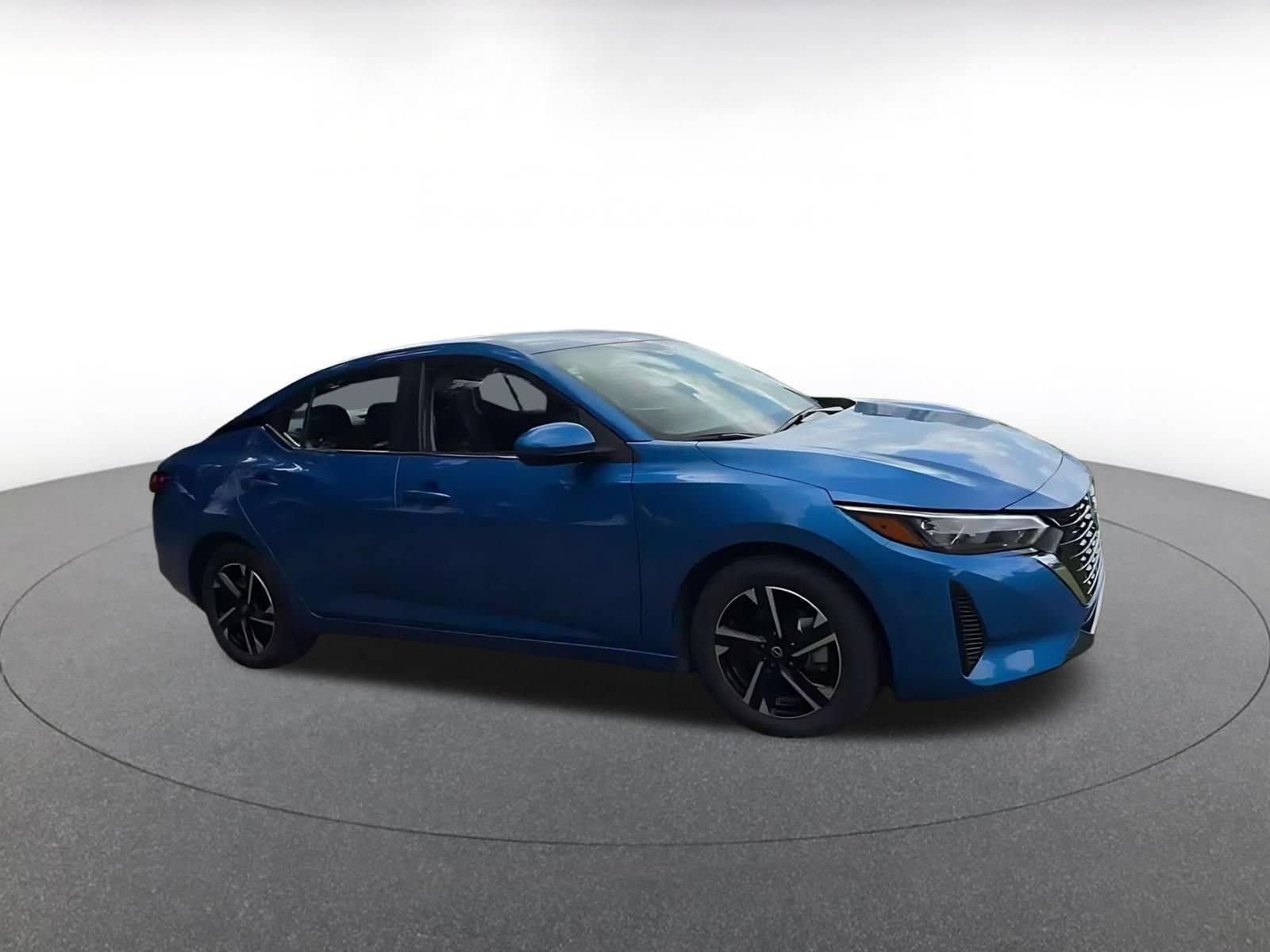 Thumbnail: 2025 Nissan Sentra - 2