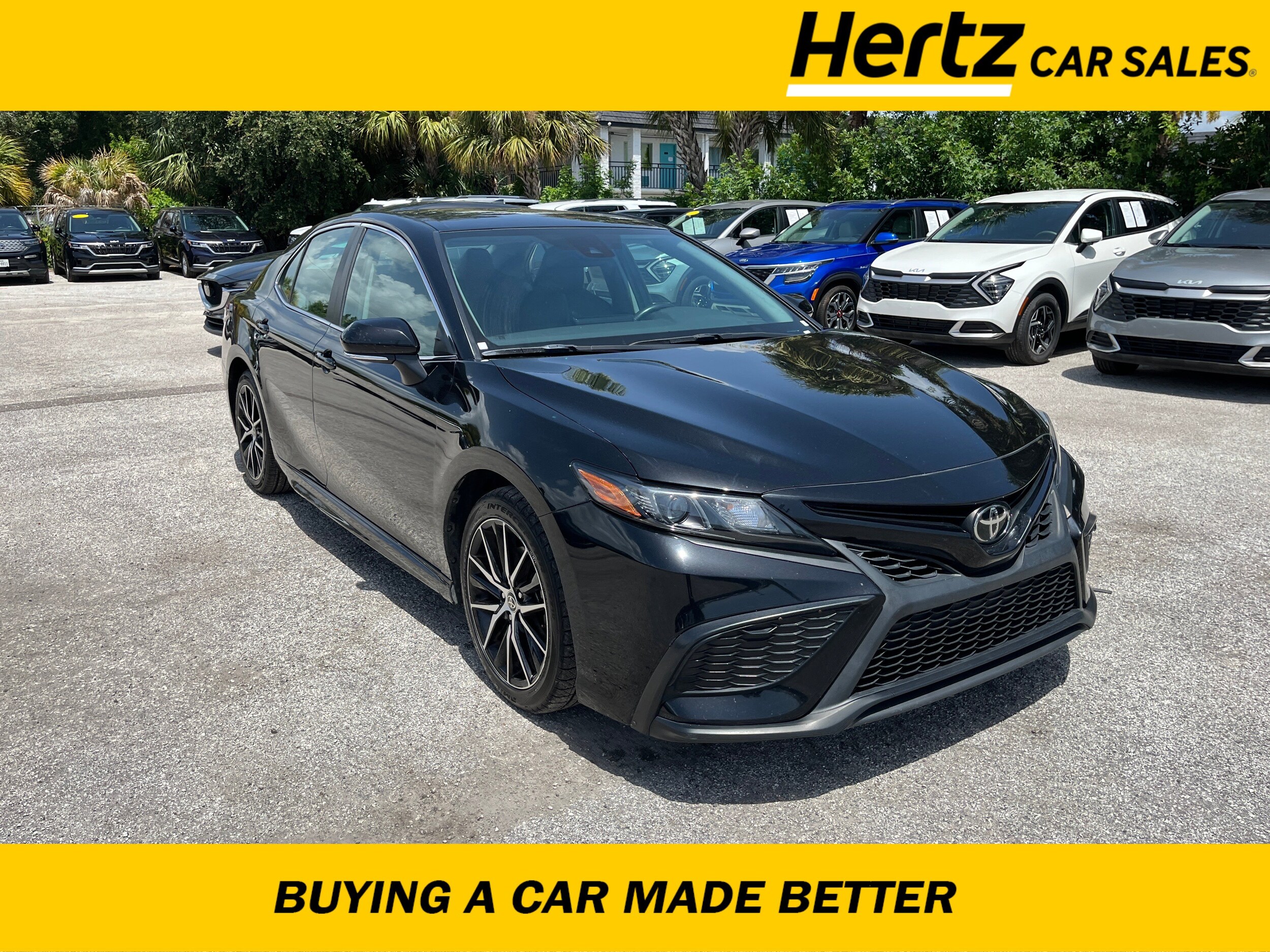 2022 Toyota Camry SE Hero Image