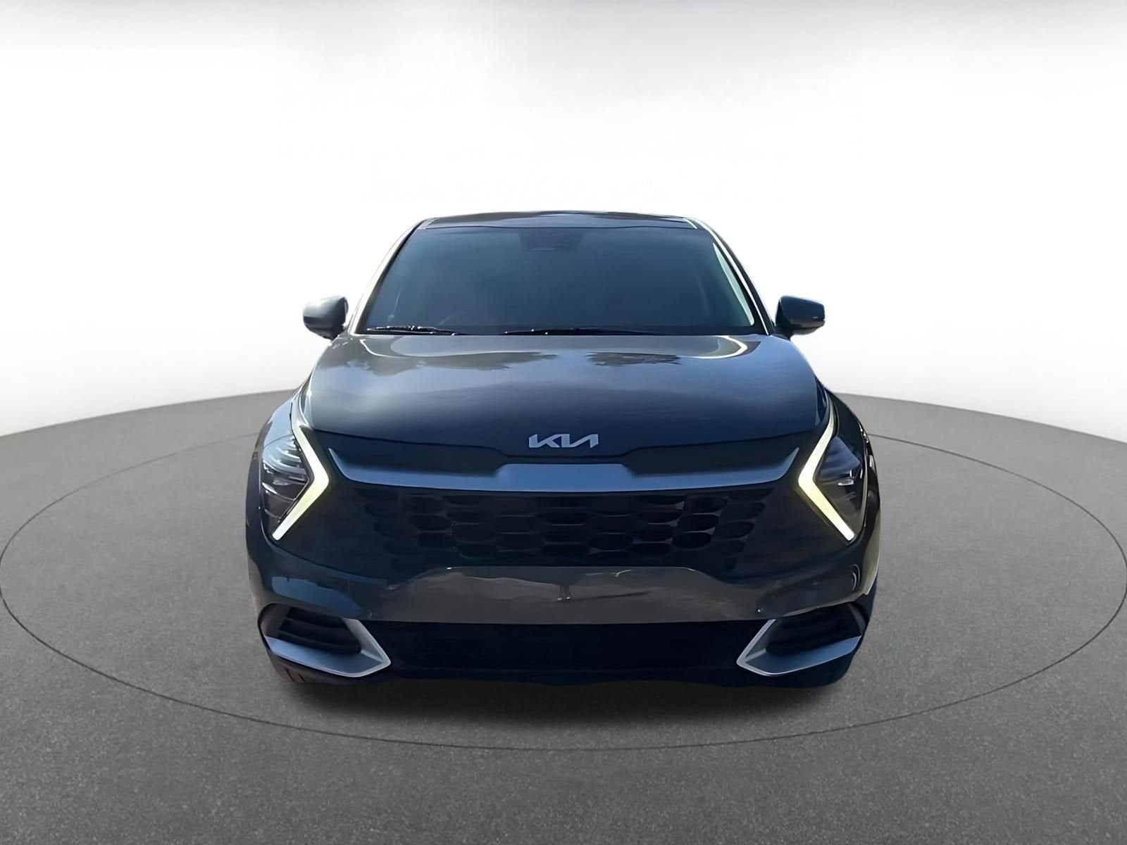 Thumbnail: 2025 Kia Sportage - 3