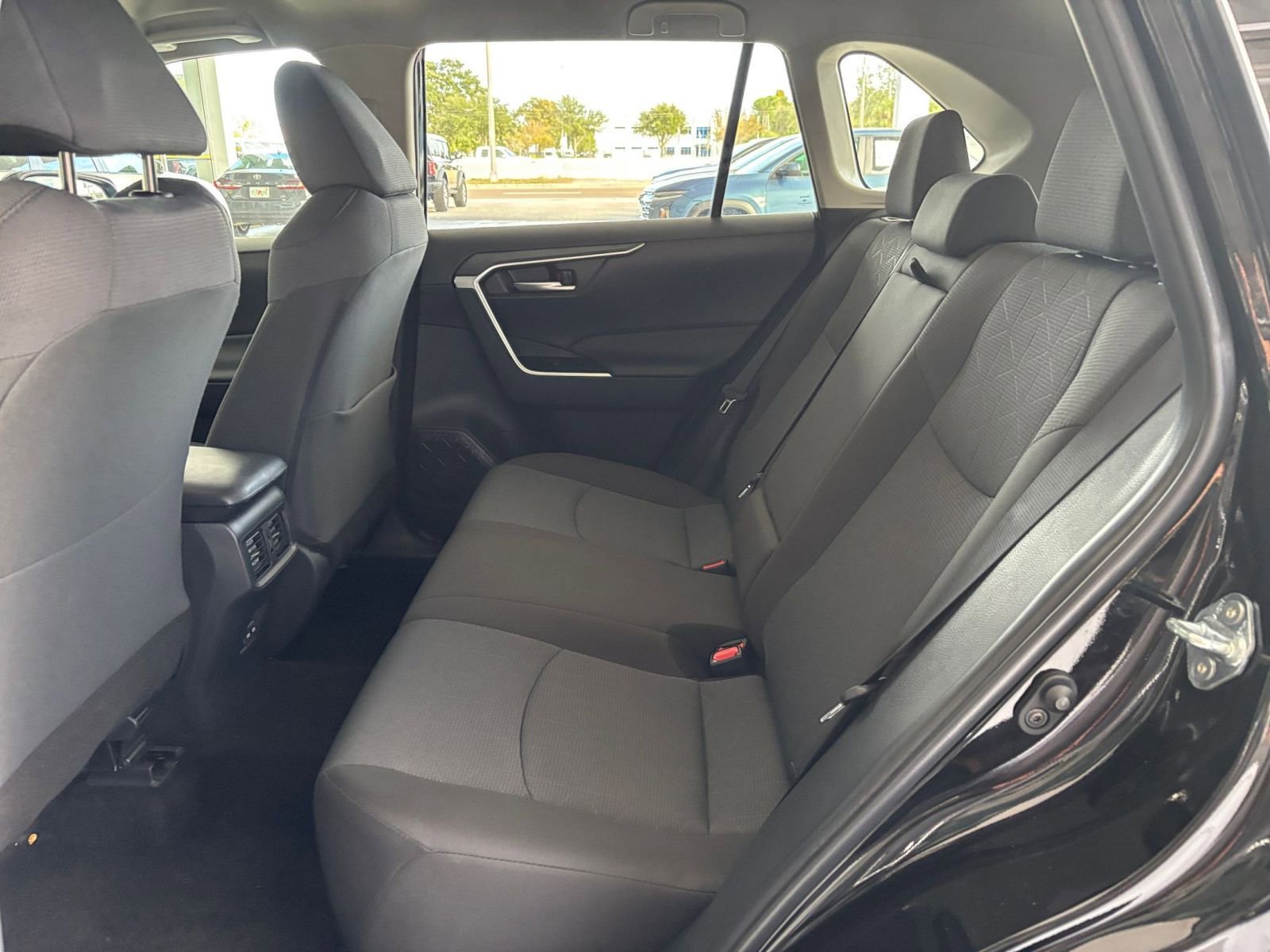 Thumbnail: 2025 Toyota RAV4 - 28