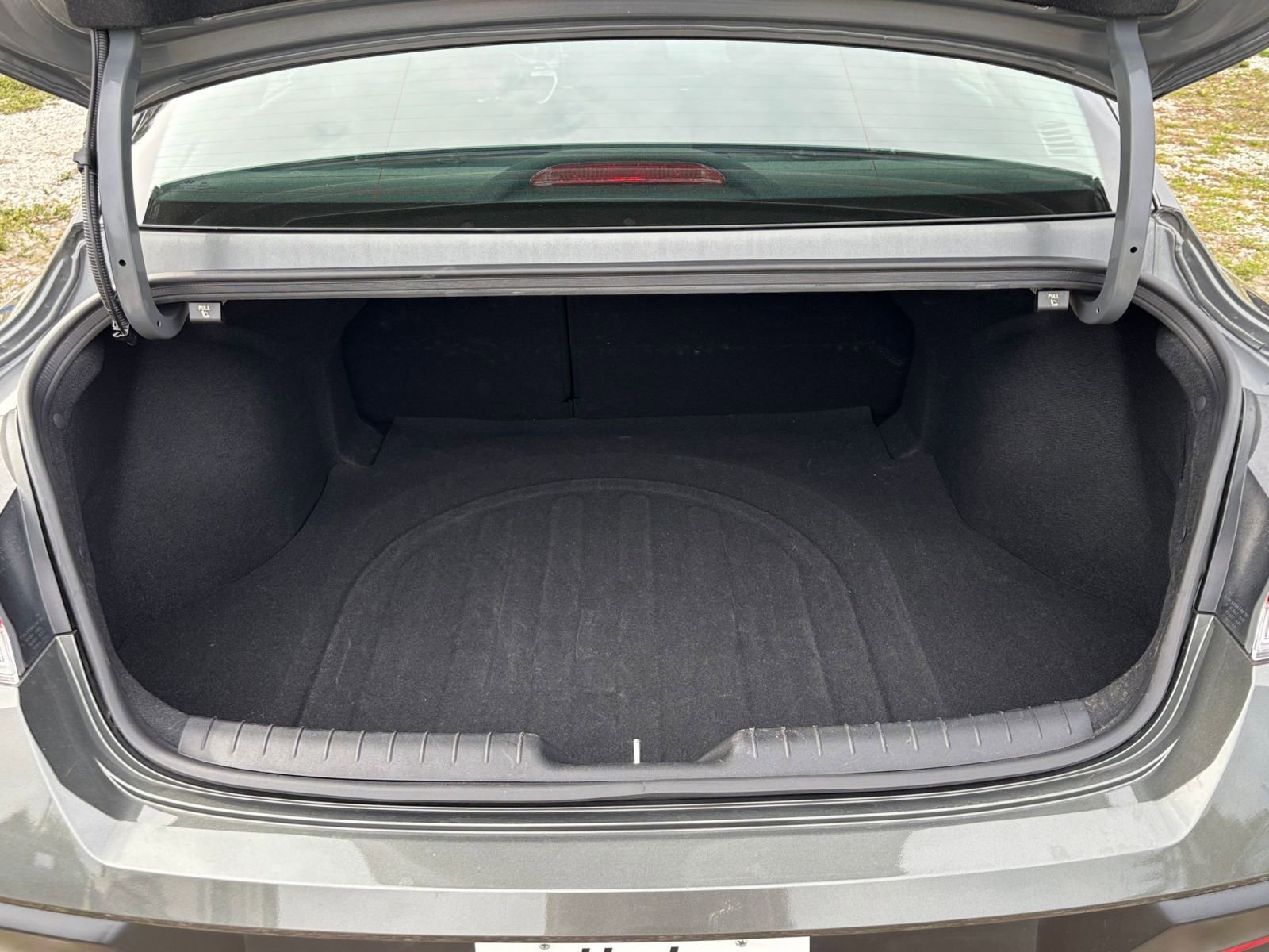 Thumbnail: 2025 Hyundai Elantra - 32