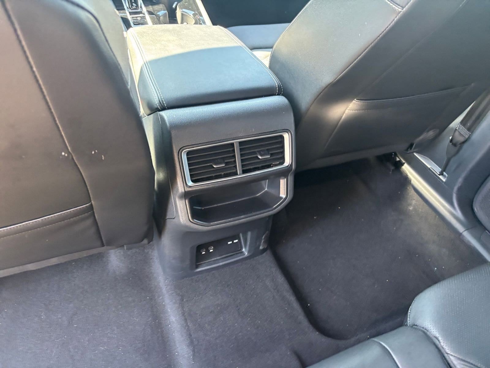 Thumbnail: 2025 Volkswagen Atlas - 24