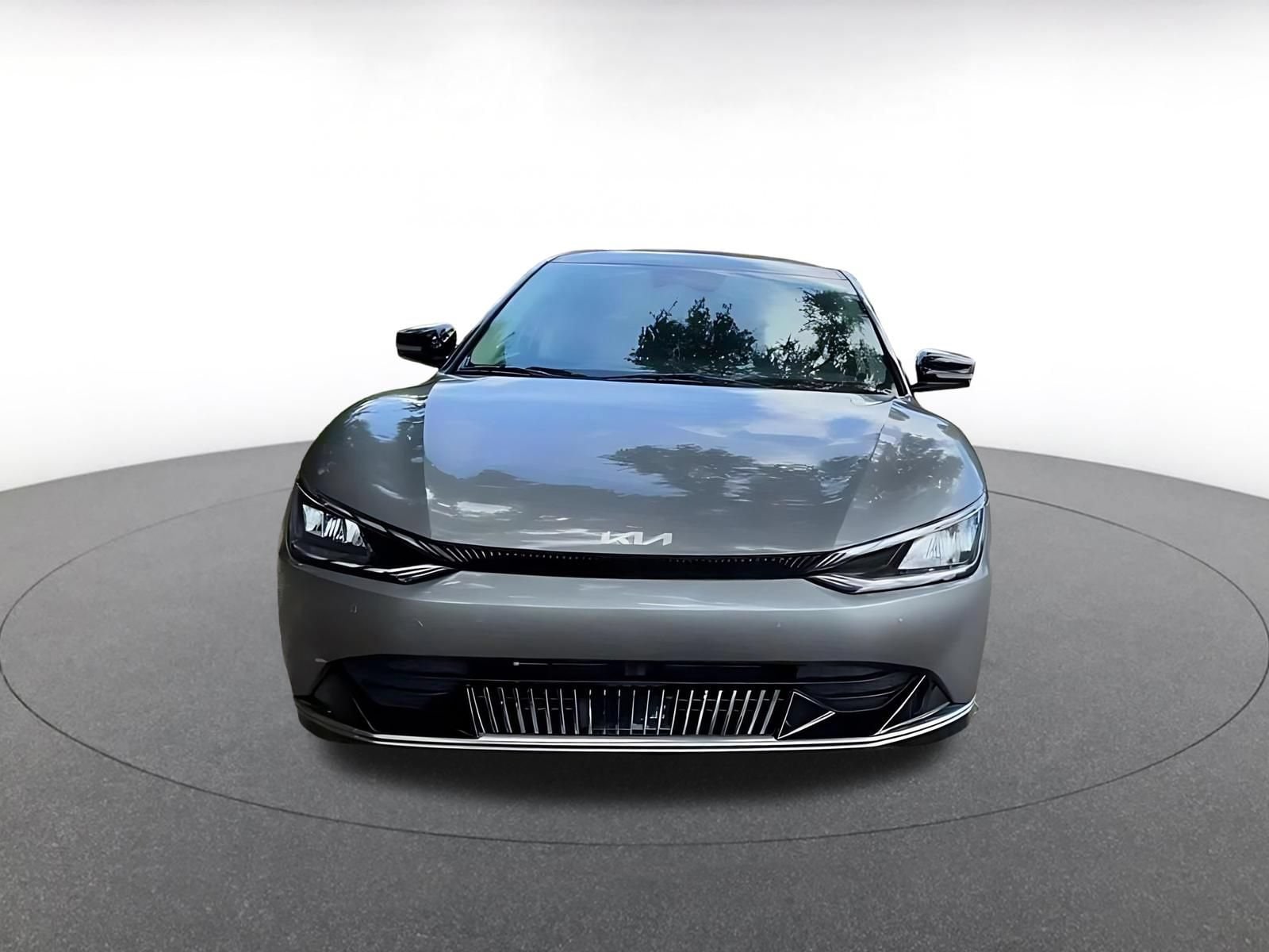 Thumbnail: 2024 Kia EV6 - 3