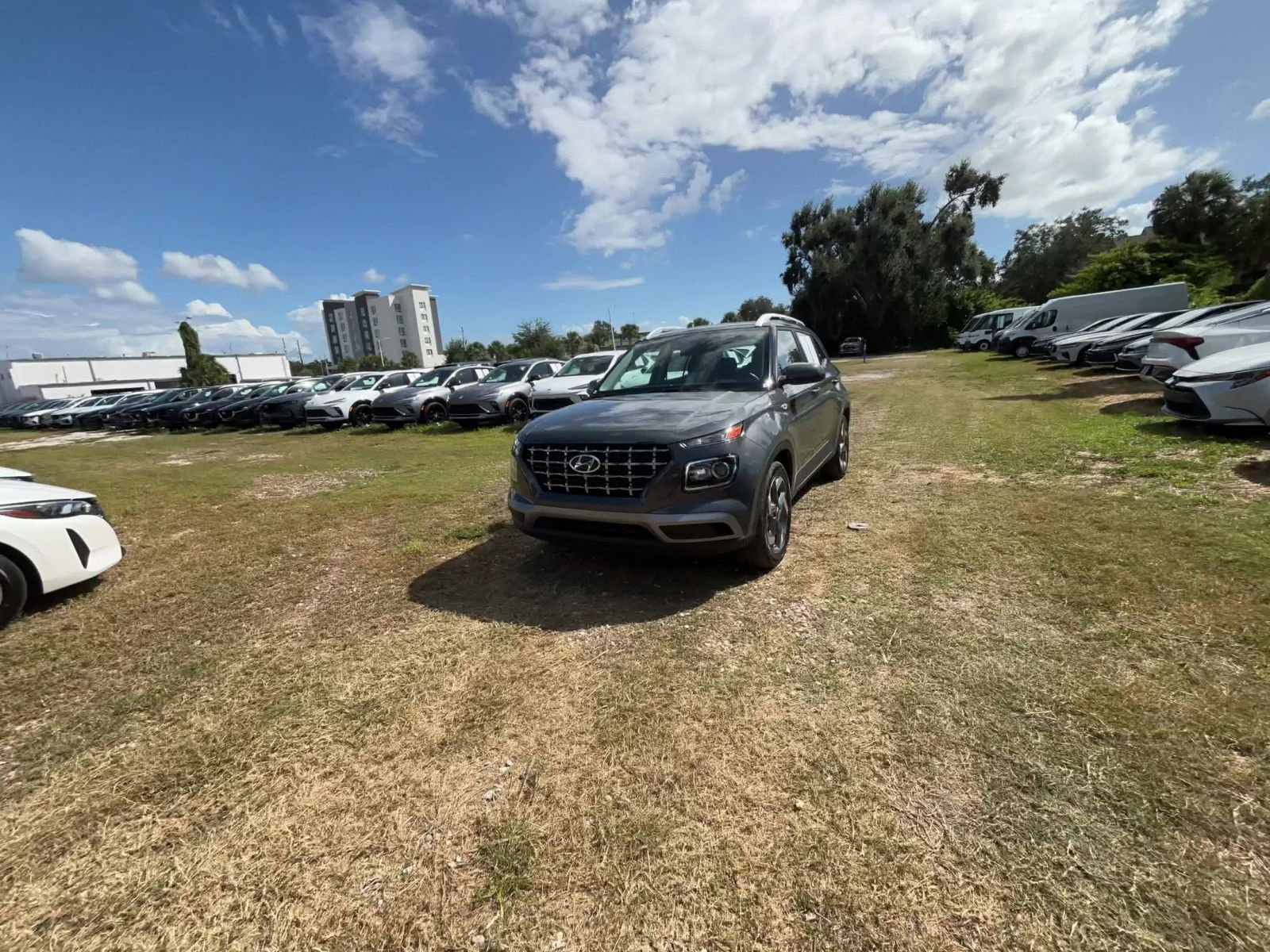 Thumbnail: 2025 Hyundai Venue - 27