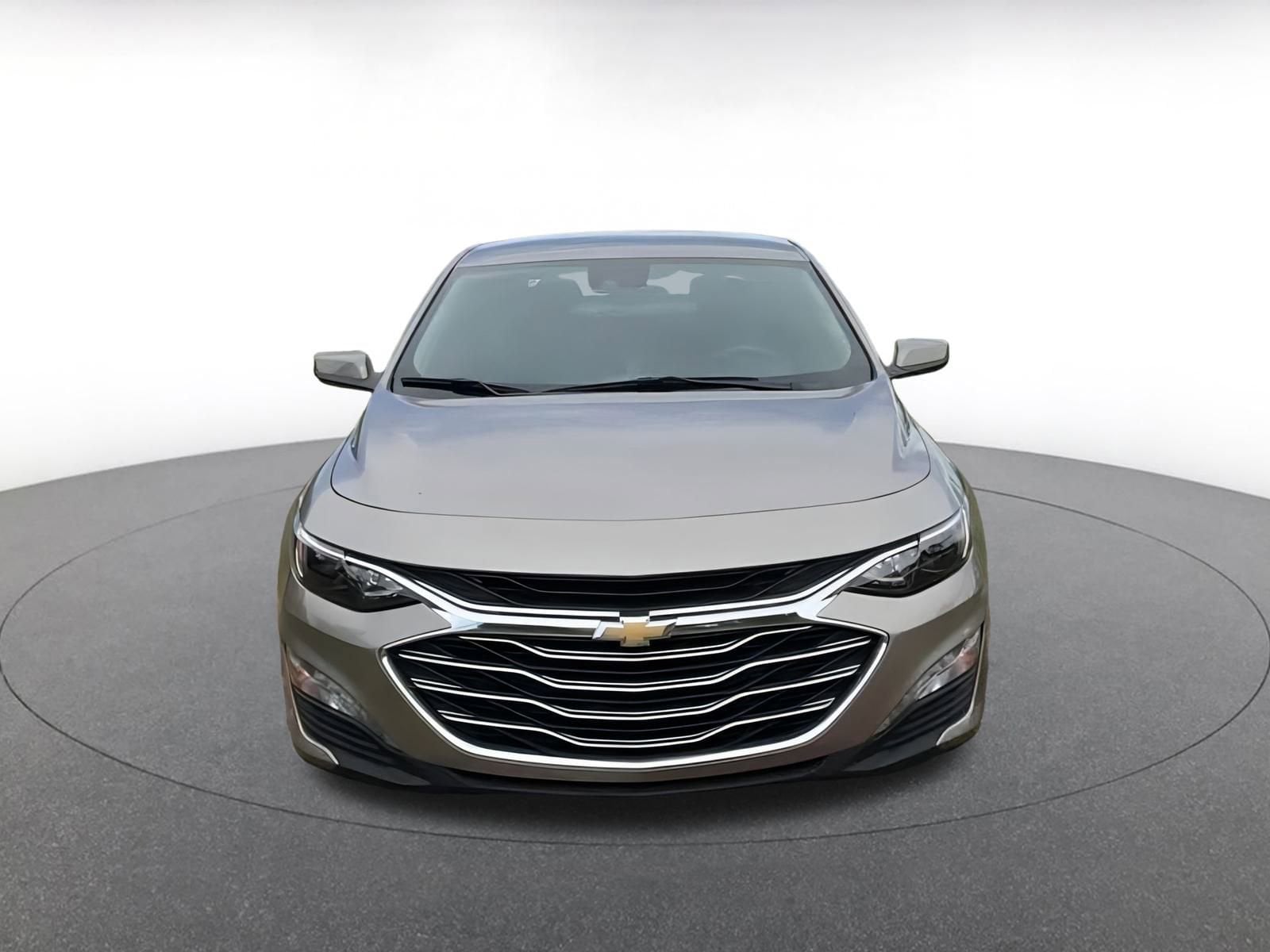 Thumbnail: 2024 Chevrolet Malibu - 4