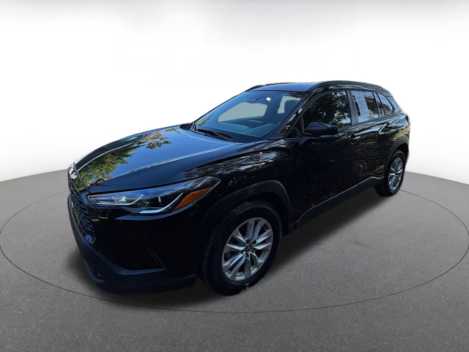 Thumbnail: 2025 Toyota Corolla Cross - 4