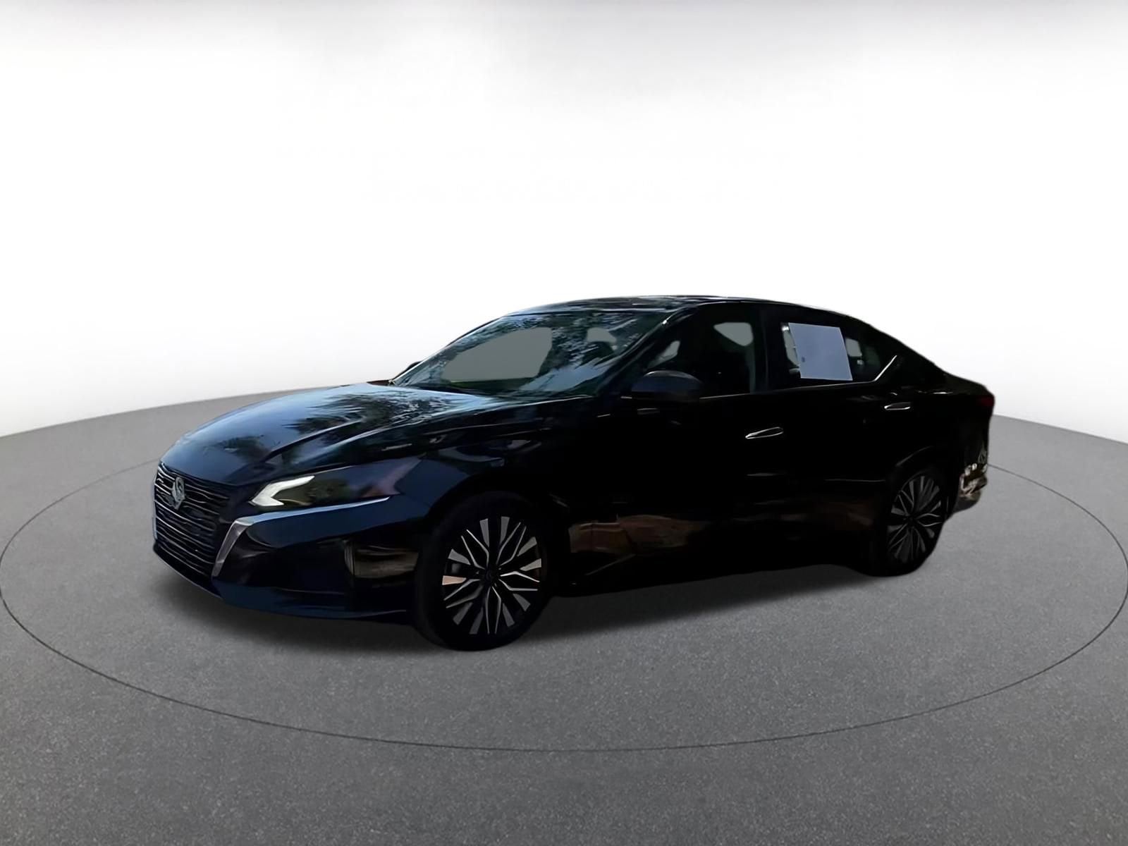 Thumbnail: 2025 Nissan Altima - 7