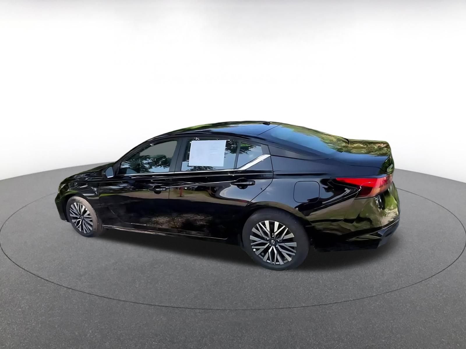 Thumbnail: 2026 Nissan Altima - 9