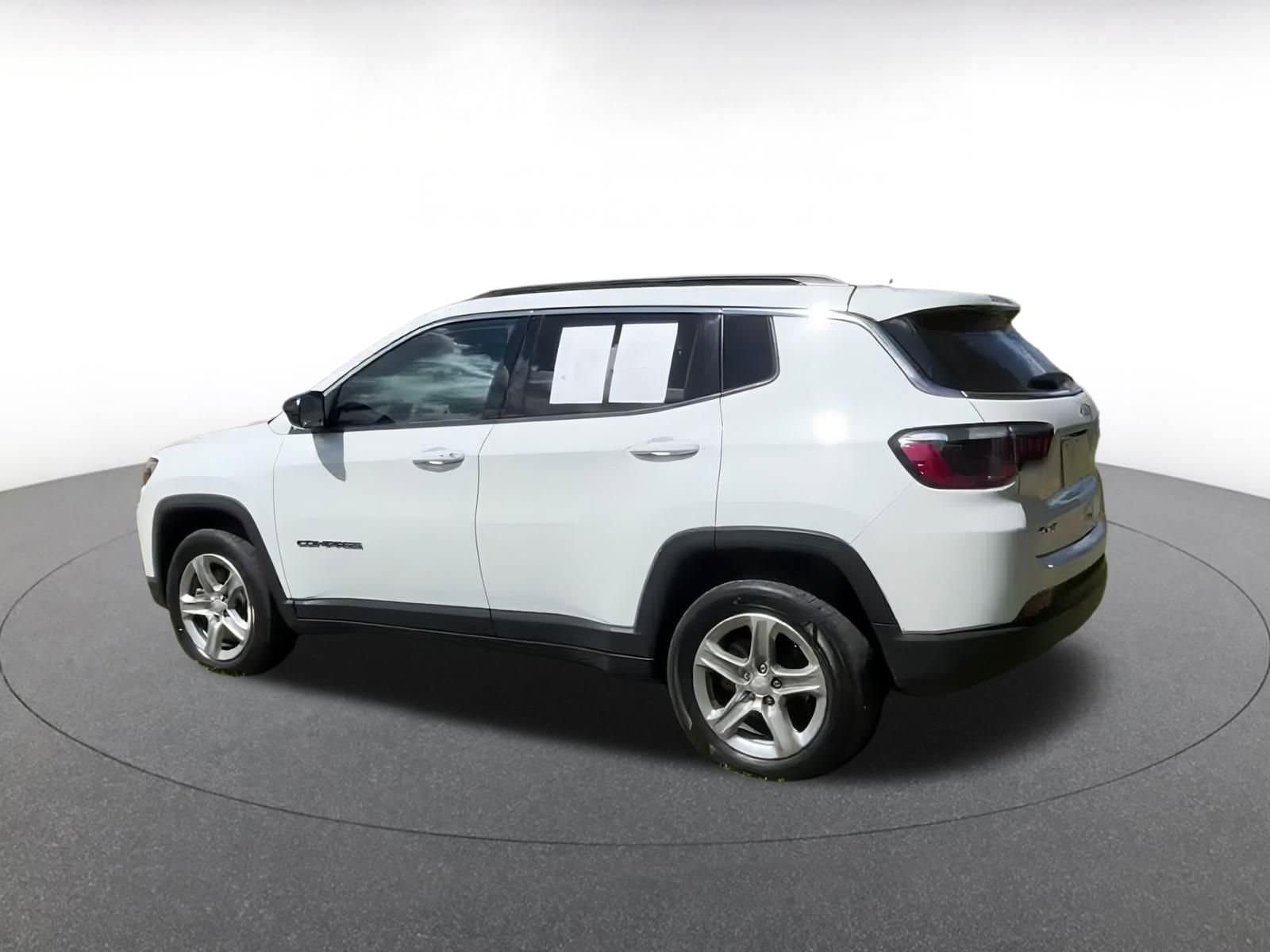 Thumbnail: 2023 Jeep Compass - 10