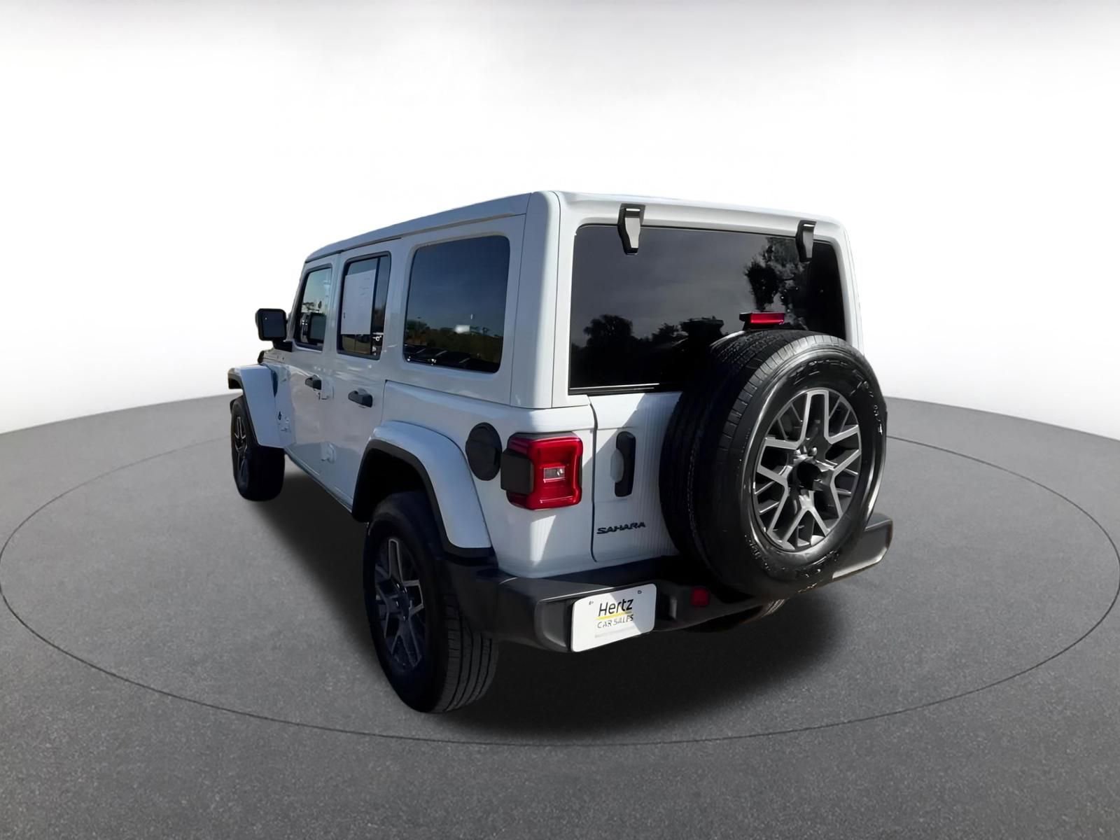 Thumbnail: 2025 Jeep Wrangler - 15