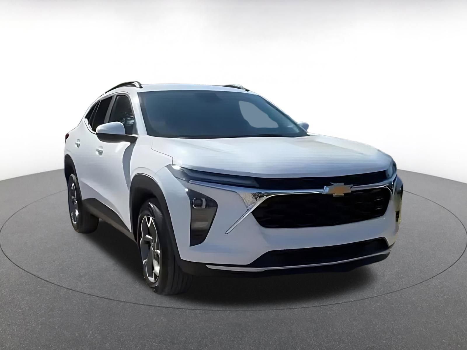 Thumbnail: 2025 Chevrolet Trax - 2