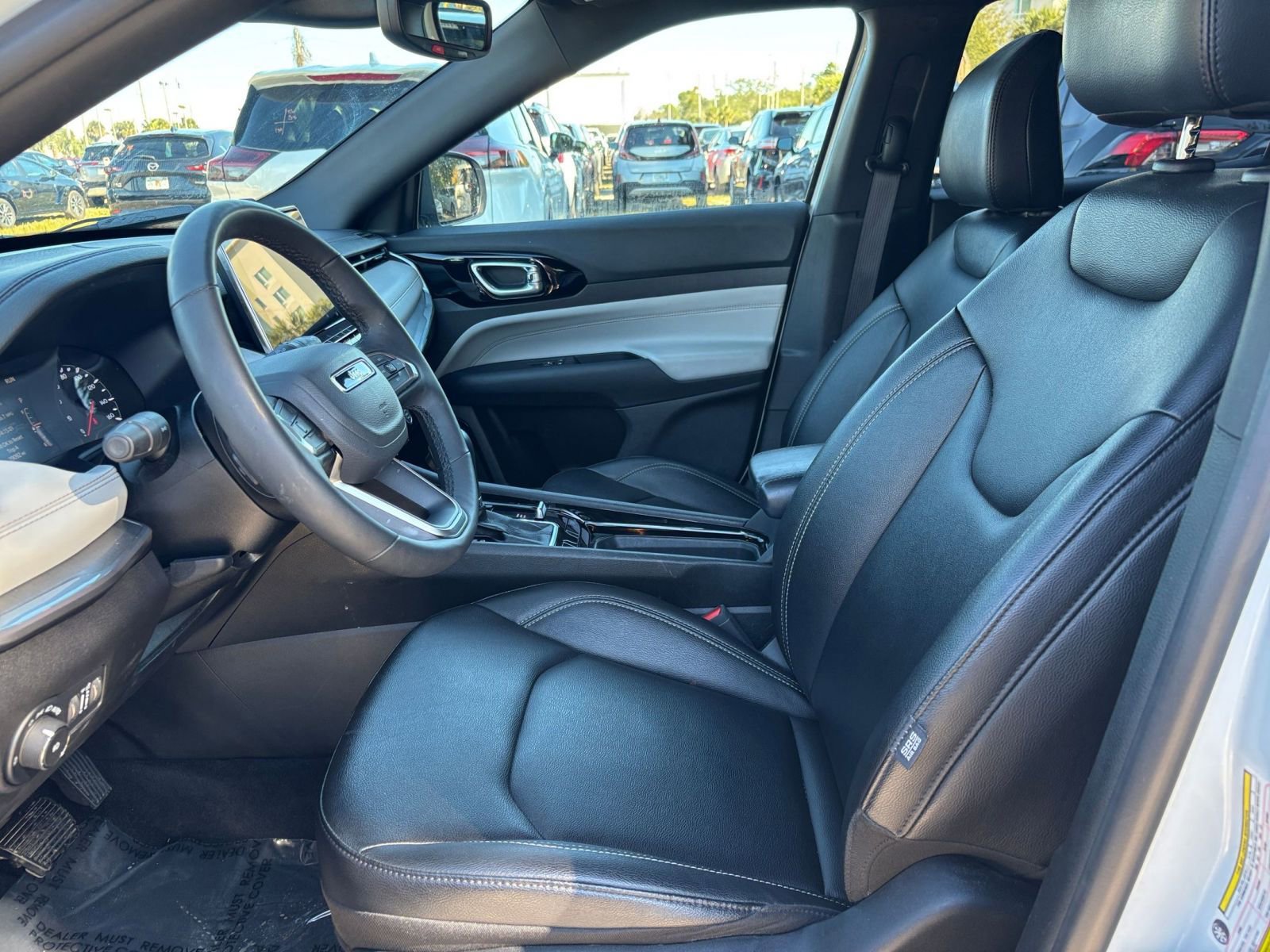 Thumbnail: 2025 Jeep Compass - 28