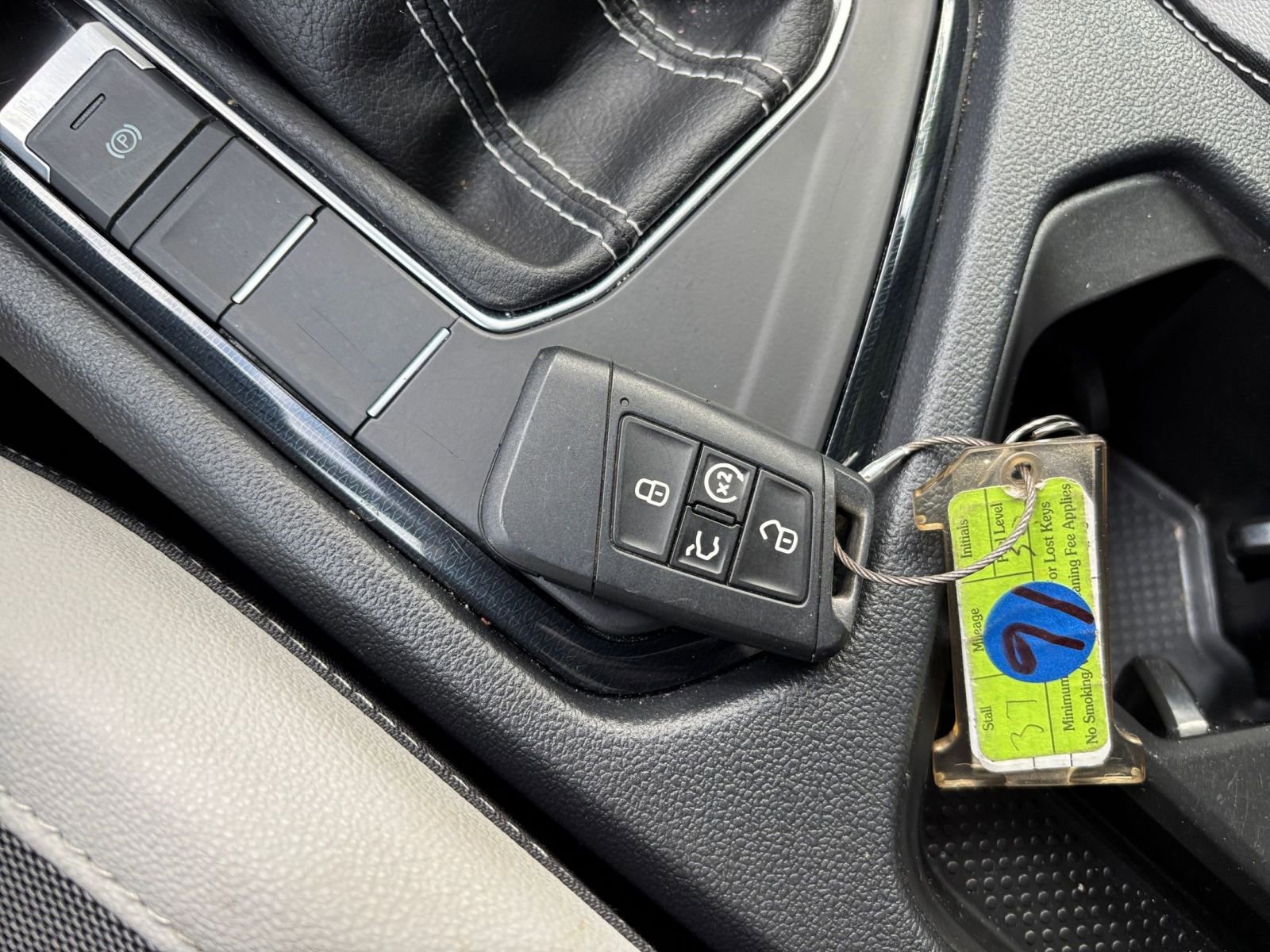 Thumbnail: 2025 Volkswagen Taos - 25