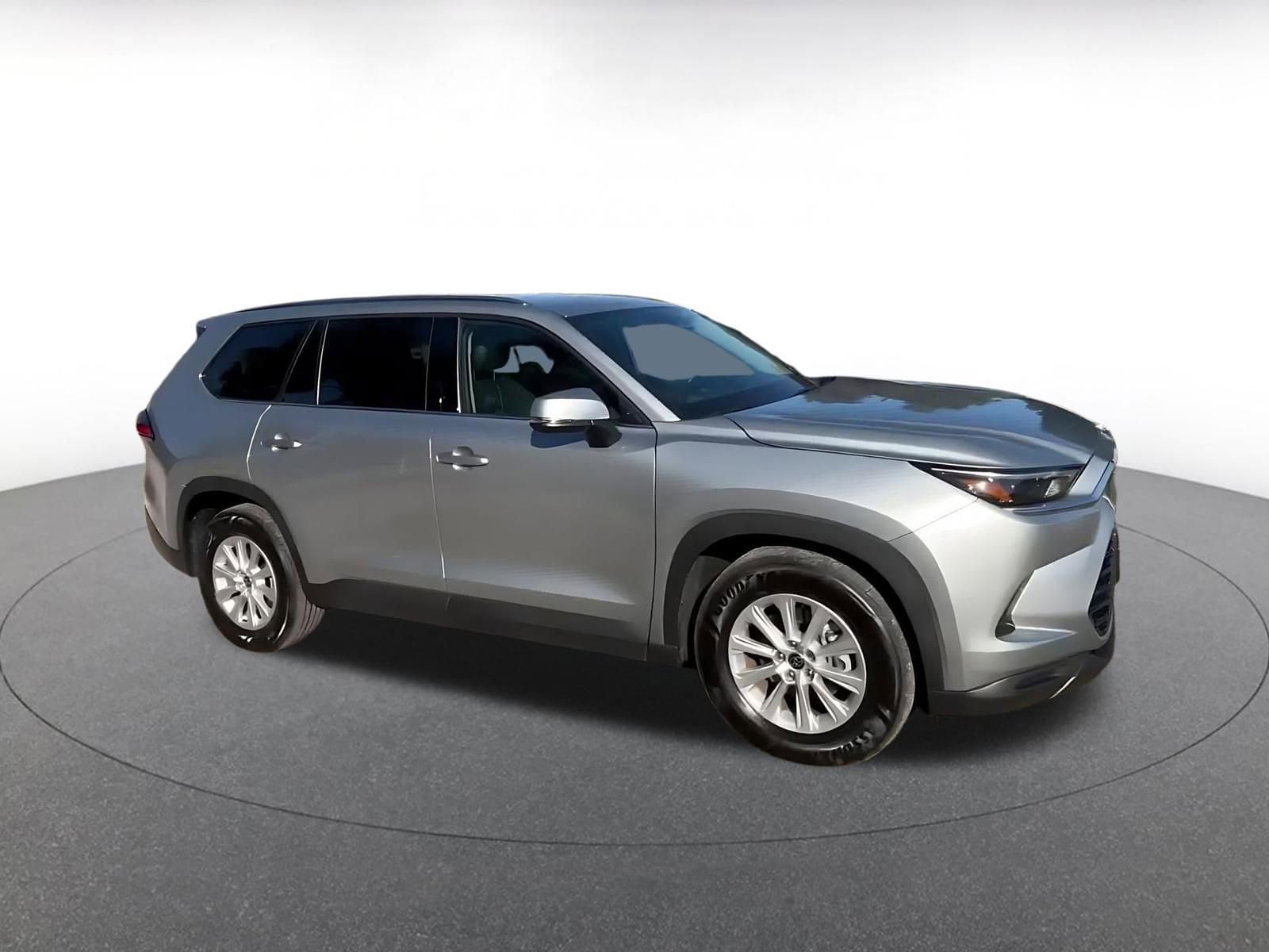 Thumbnail: 2025 Toyota Grand Highlander - 2