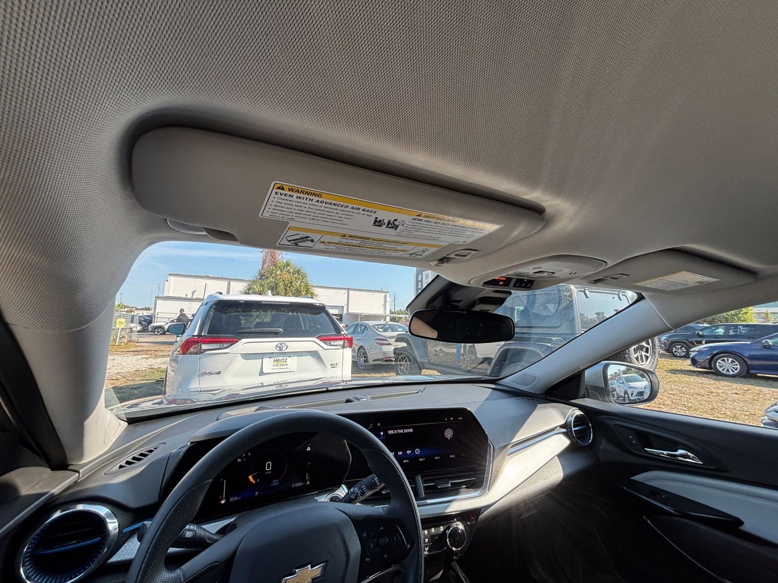 Thumbnail: 2025 Chevrolet Trax - 34