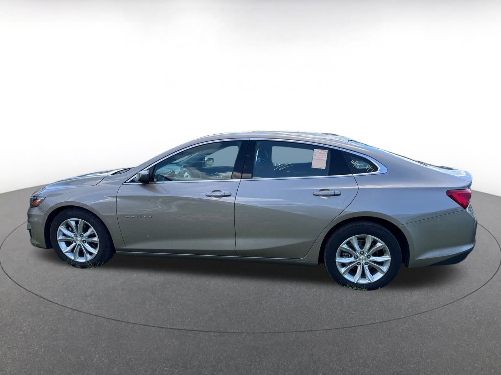 Thumbnail: 2024 Chevrolet Malibu - 6