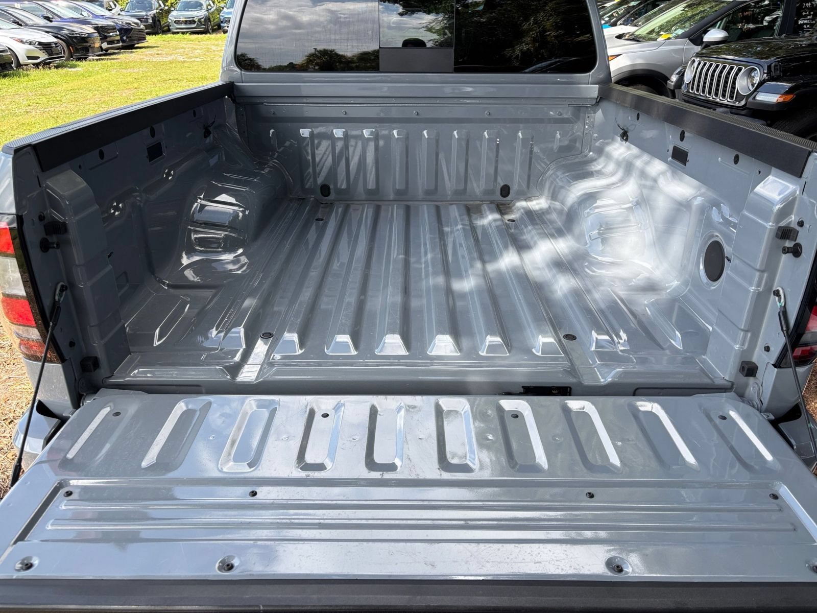 Thumbnail: 2026 Nissan Frontier - 30