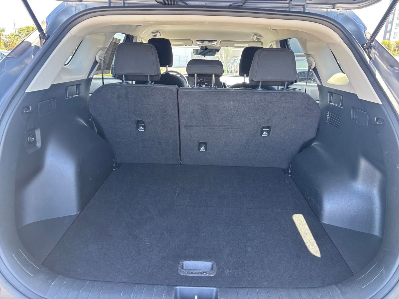 Thumbnail: 2025 Kia Sportage - 31