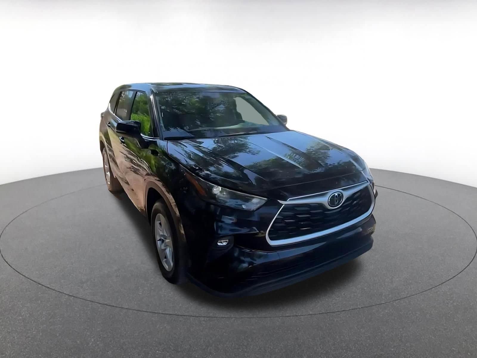 Thumbnail: 2025 Toyota Highlander - 3