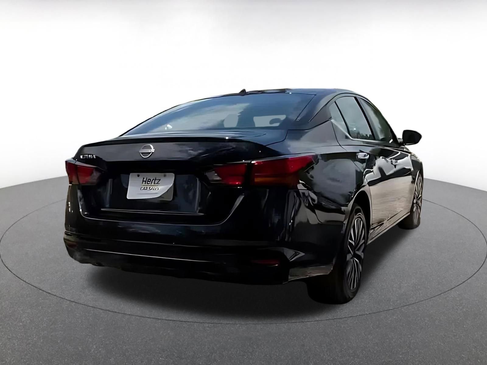 Thumbnail: 2025 Nissan Altima - 14