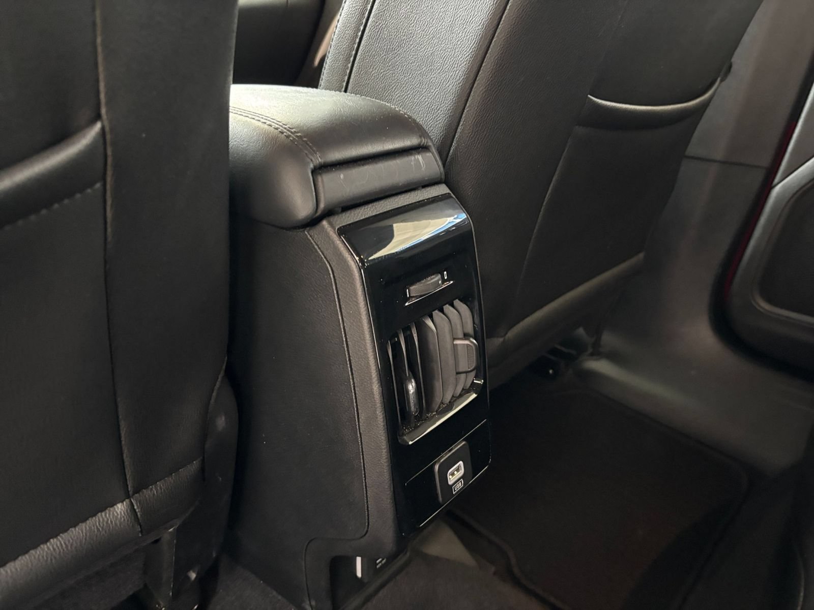 Thumbnail: 2025 Jeep Compass - 23