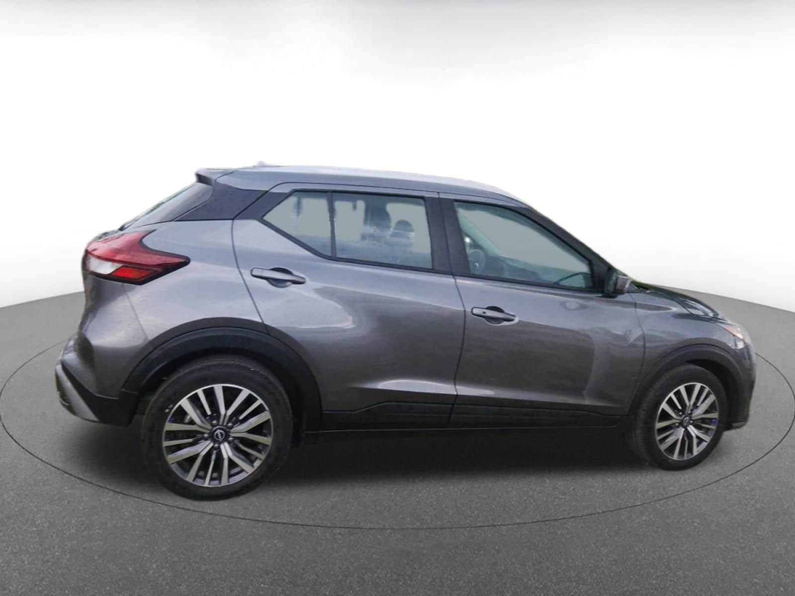 Thumbnail: 2024 Nissan Kicks - 10