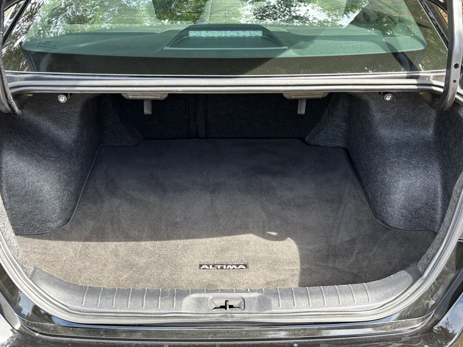 Thumbnail: 2025 Nissan Altima - 32