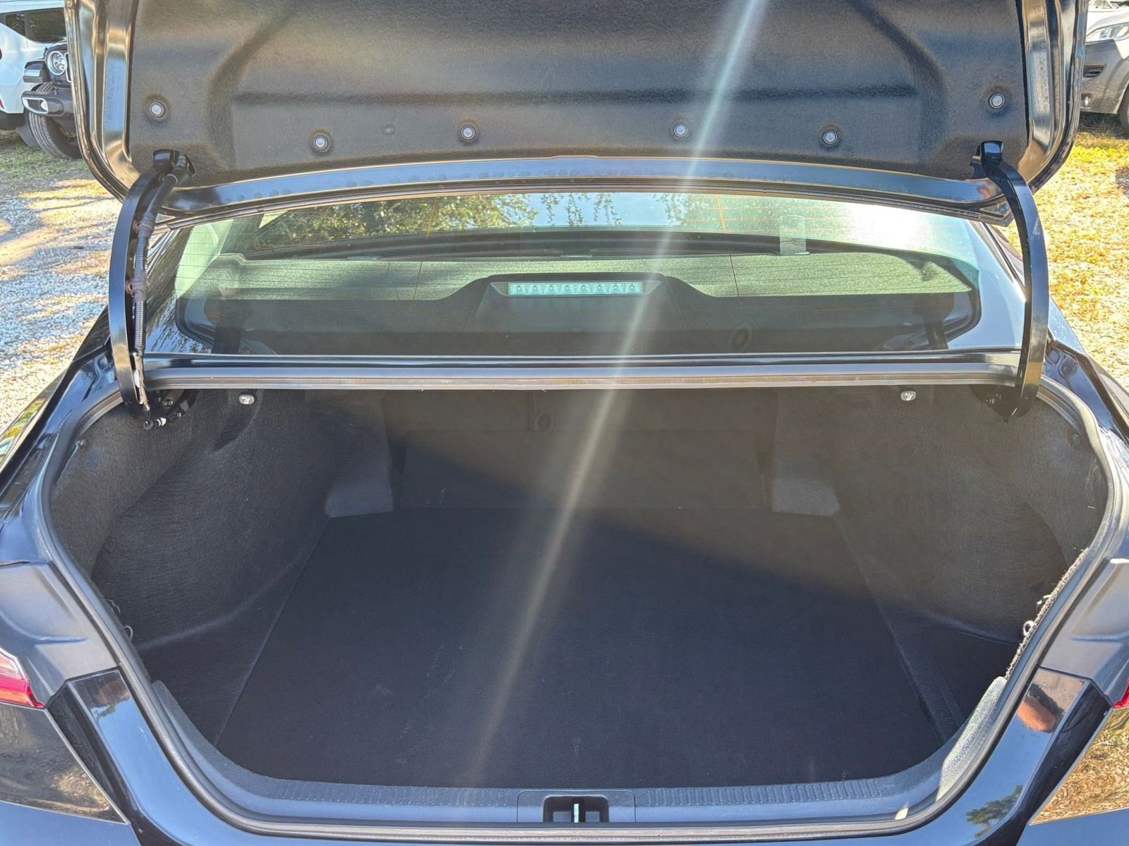 Thumbnail: 2025 Toyota Camry - 31