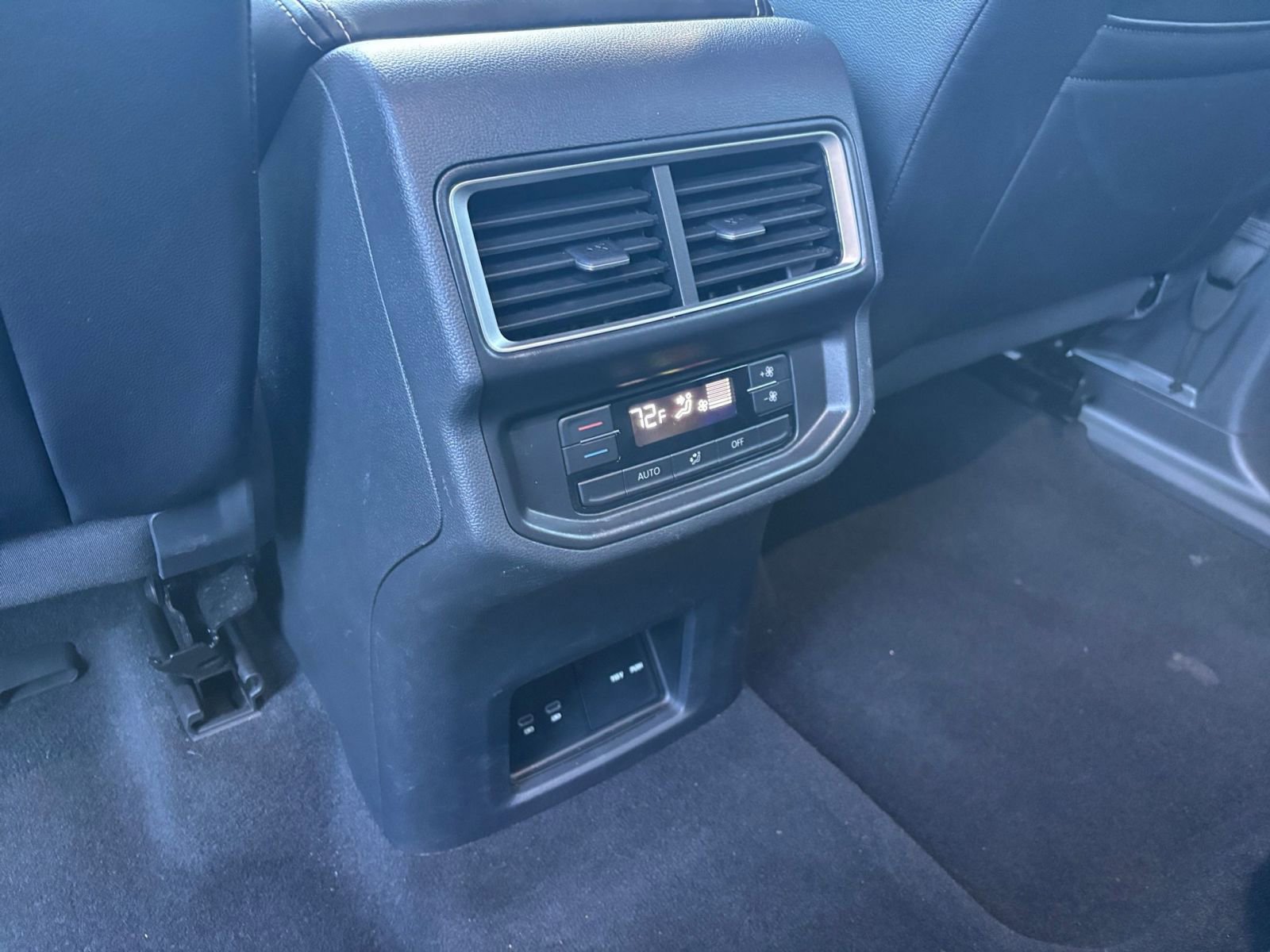 Thumbnail: 2025 Volkswagen Atlas - 24