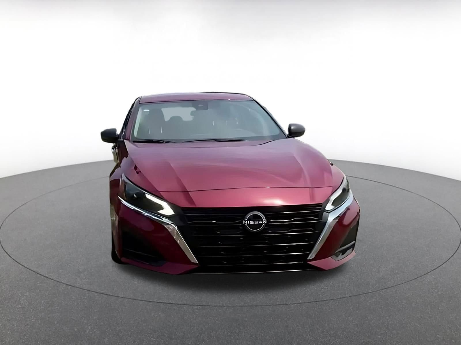Thumbnail: 2025 Nissan Altima - 3