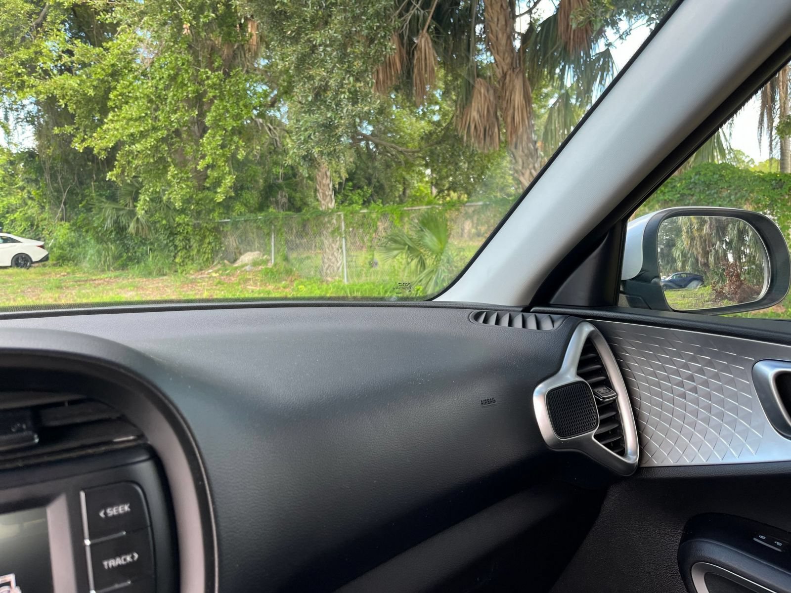 Thumbnail: 2025 Kia Soul - 32
