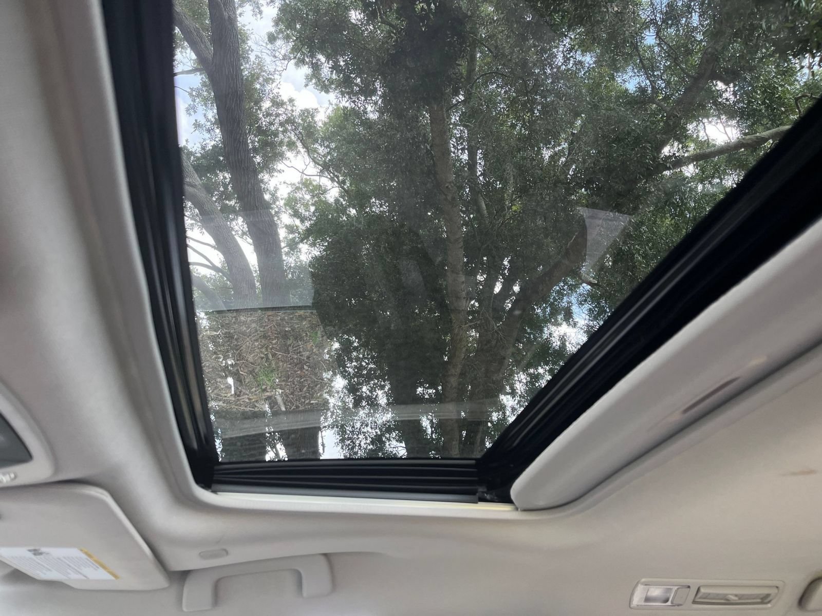 Thumbnail: 2025 Toyota Sienna - 24