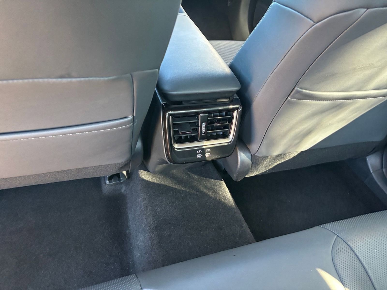 Thumbnail: 2025 Toyota Crown - 24