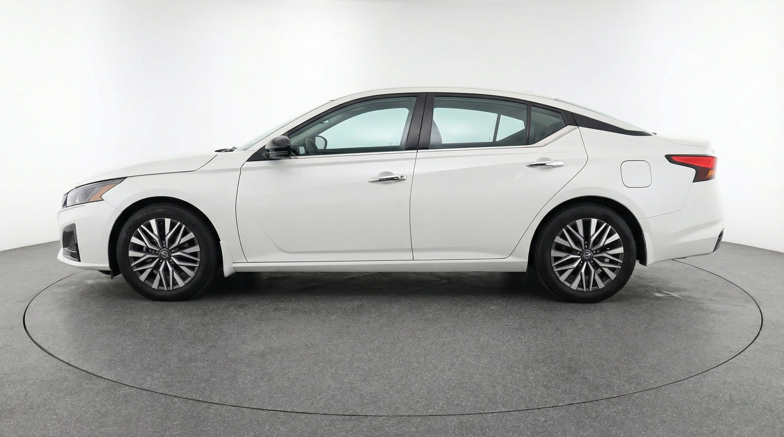 Thumbnail: 2025 Nissan Altima - 7