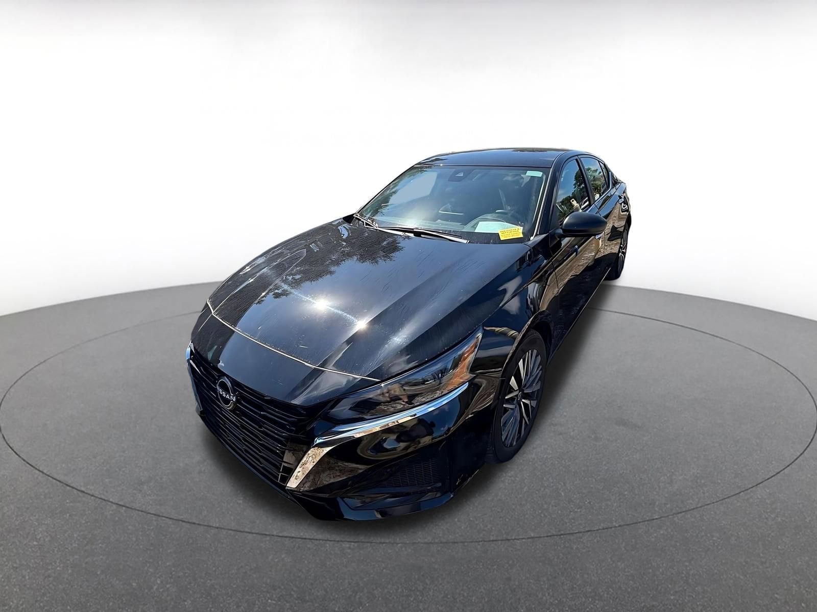 Thumbnail: 2025 Nissan Altima - 4