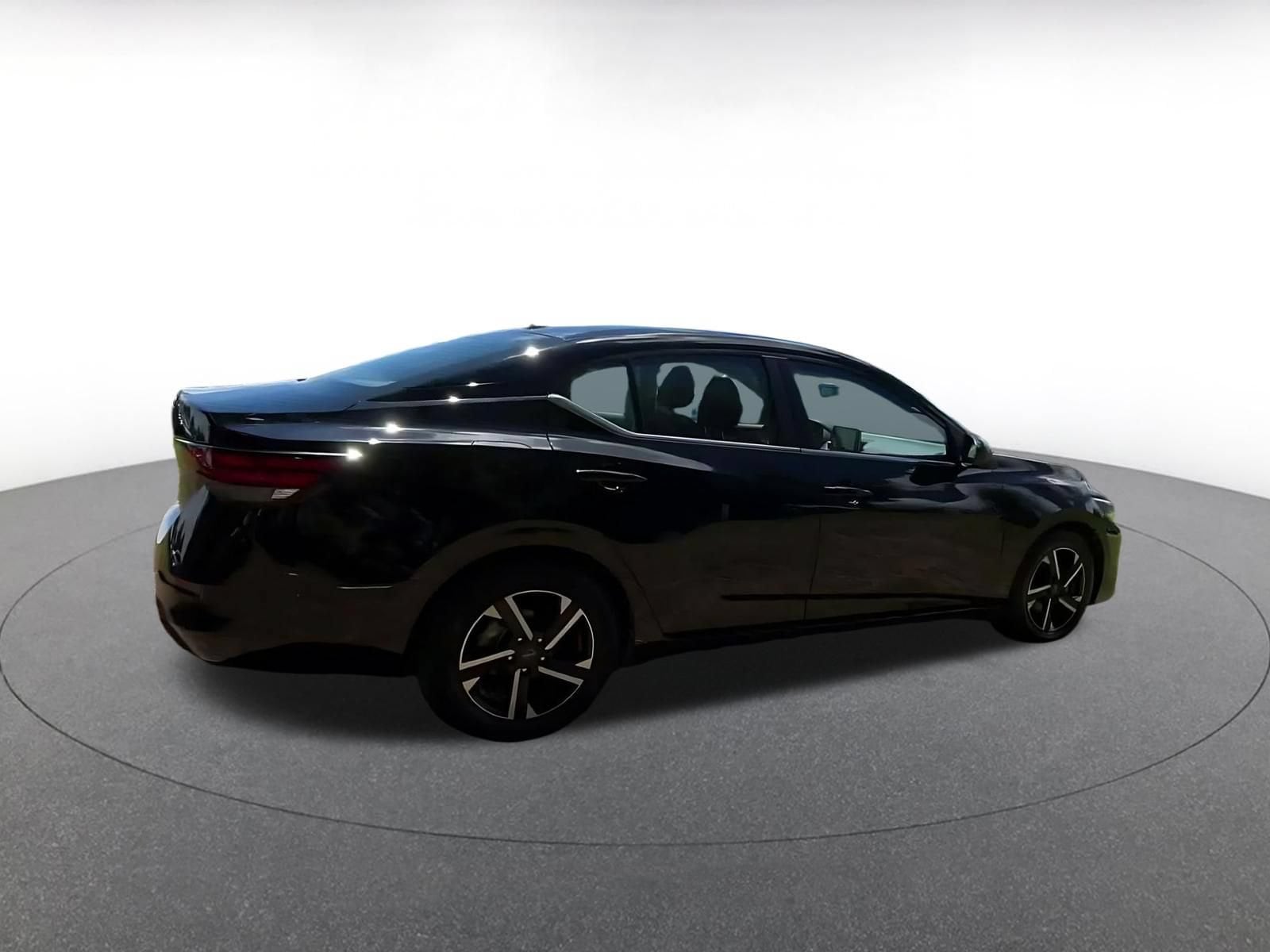 Thumbnail: 2025 Nissan Sentra - 13