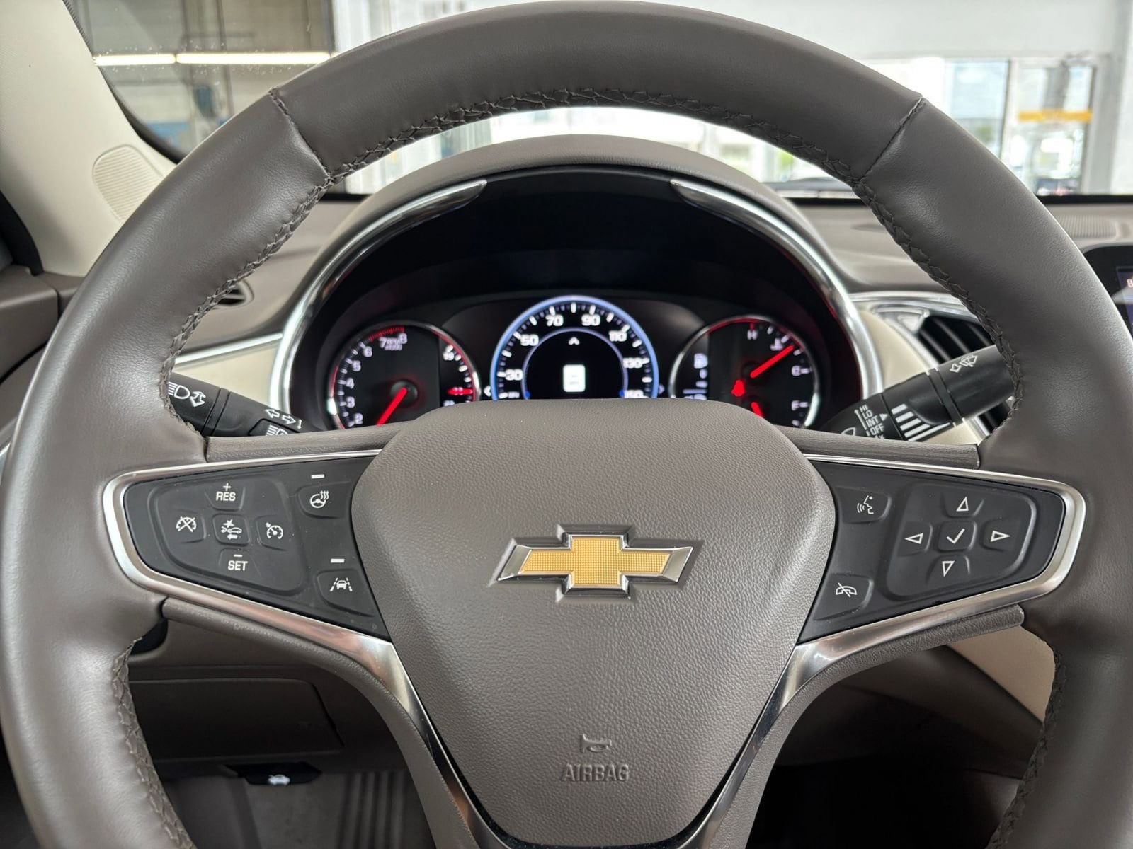 Thumbnail: 2024 Chevrolet Malibu - 28