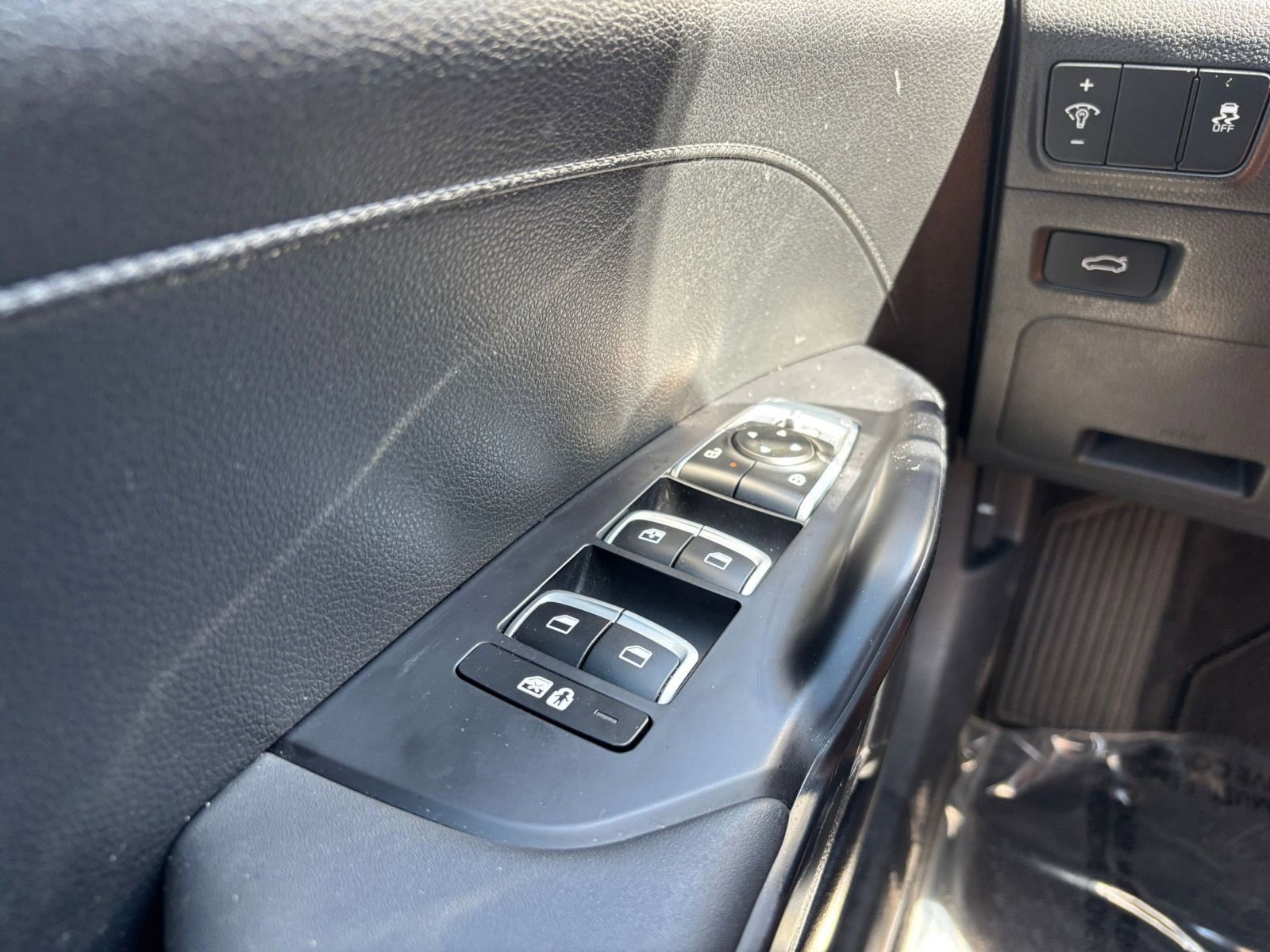 Thumbnail: 2025 Kia K5 - 18