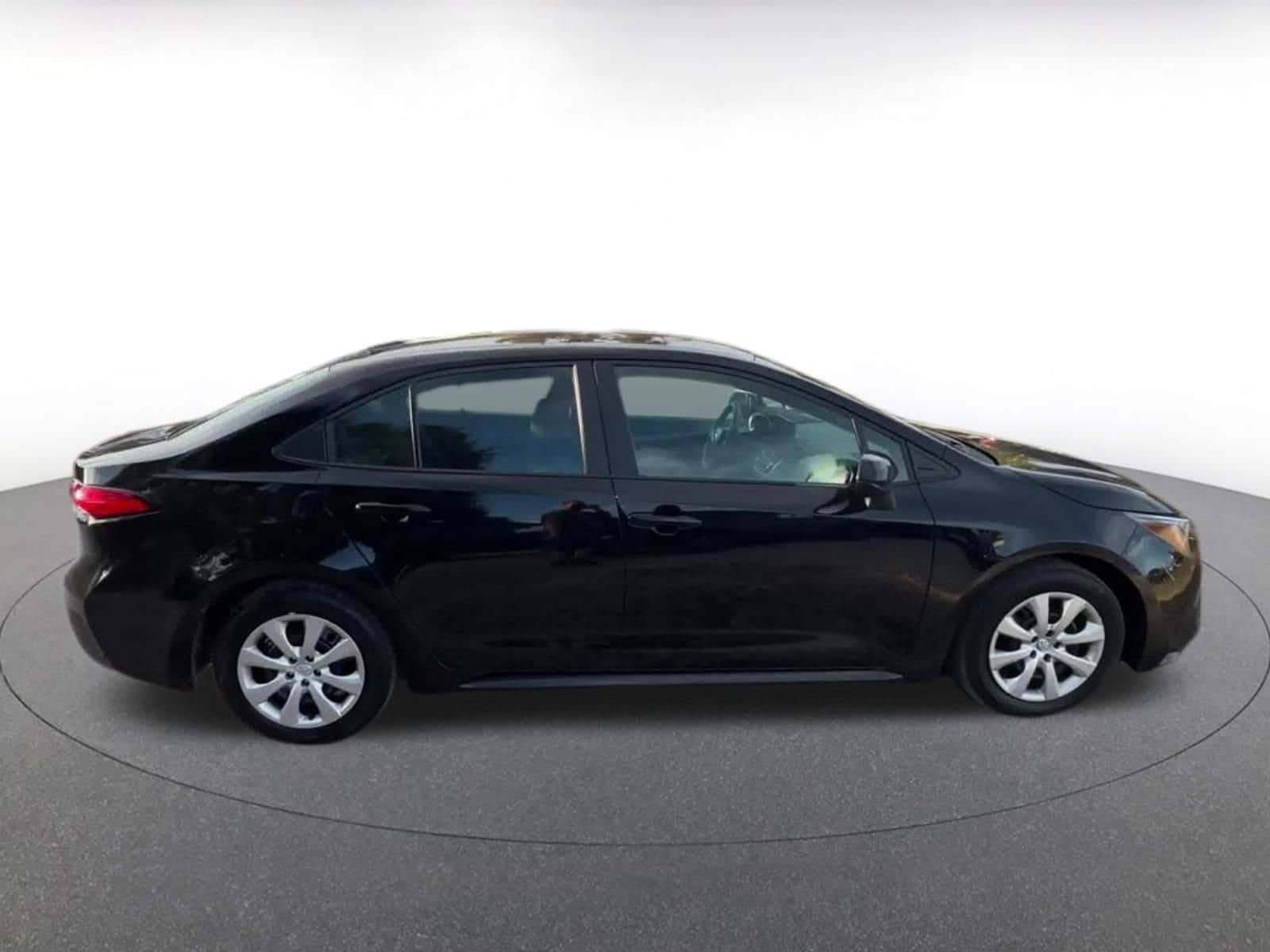 Thumbnail: 2025 Toyota Corolla - 16